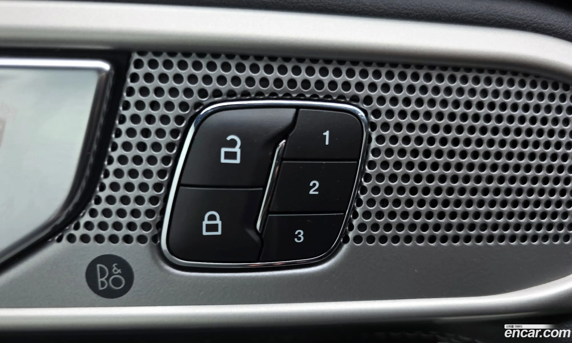 Ford Explorer 6th Gen 2020 1FMSK8FH4LGC17542 — 2