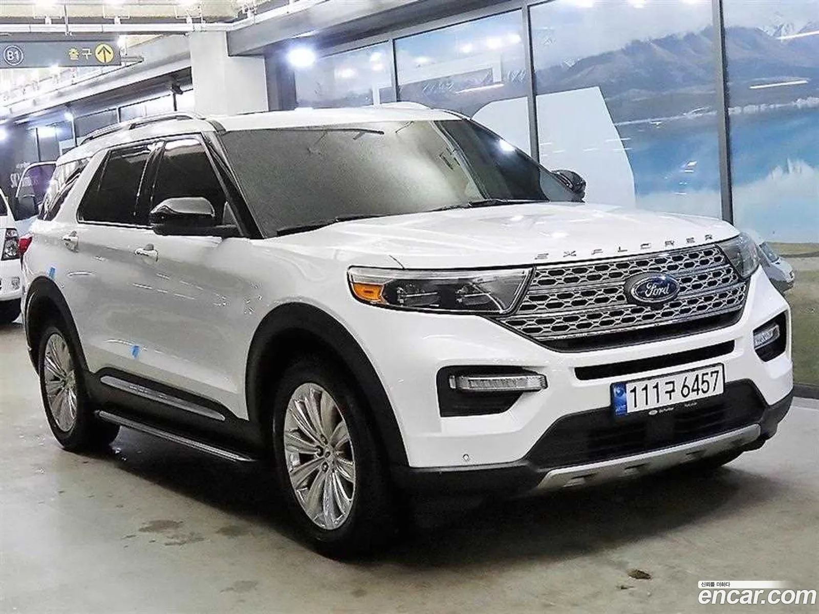 Ford Explorer 6th Gen 2022 — 18