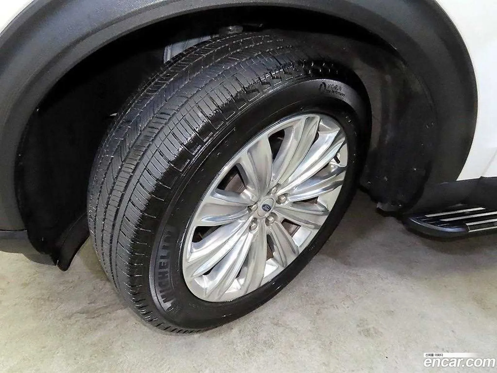 Ford Explorer 6th Gen 2022 — 6