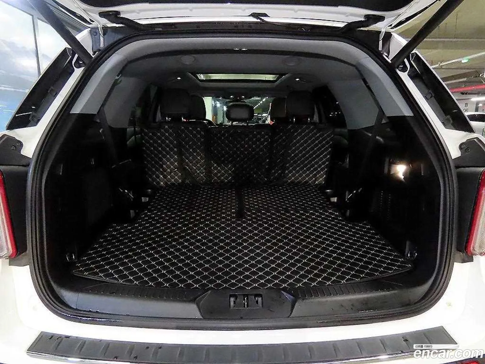 Ford Explorer 6th Gen 2022 — 14