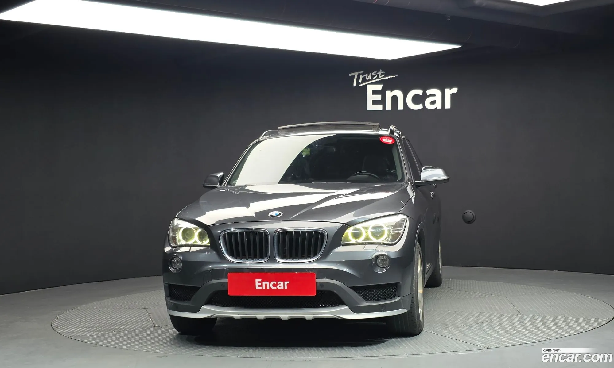 BMW X1 2014 WBAVP9100EVV44008 — 5