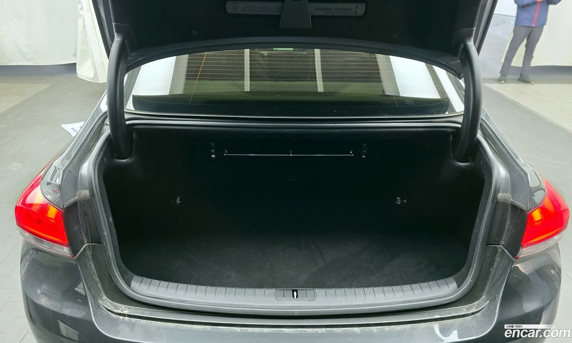 Genesis G80 2016 — 15