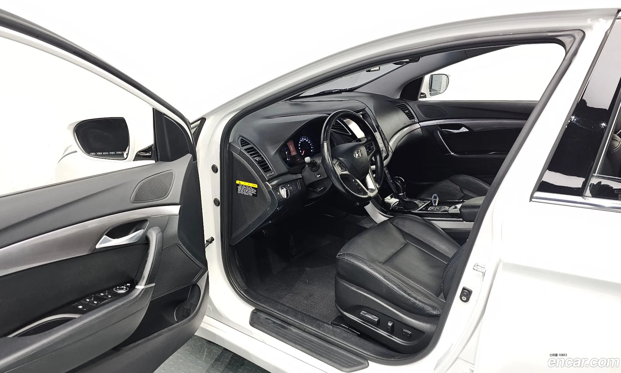 Hyundai i40 Saloon 2014 — 8