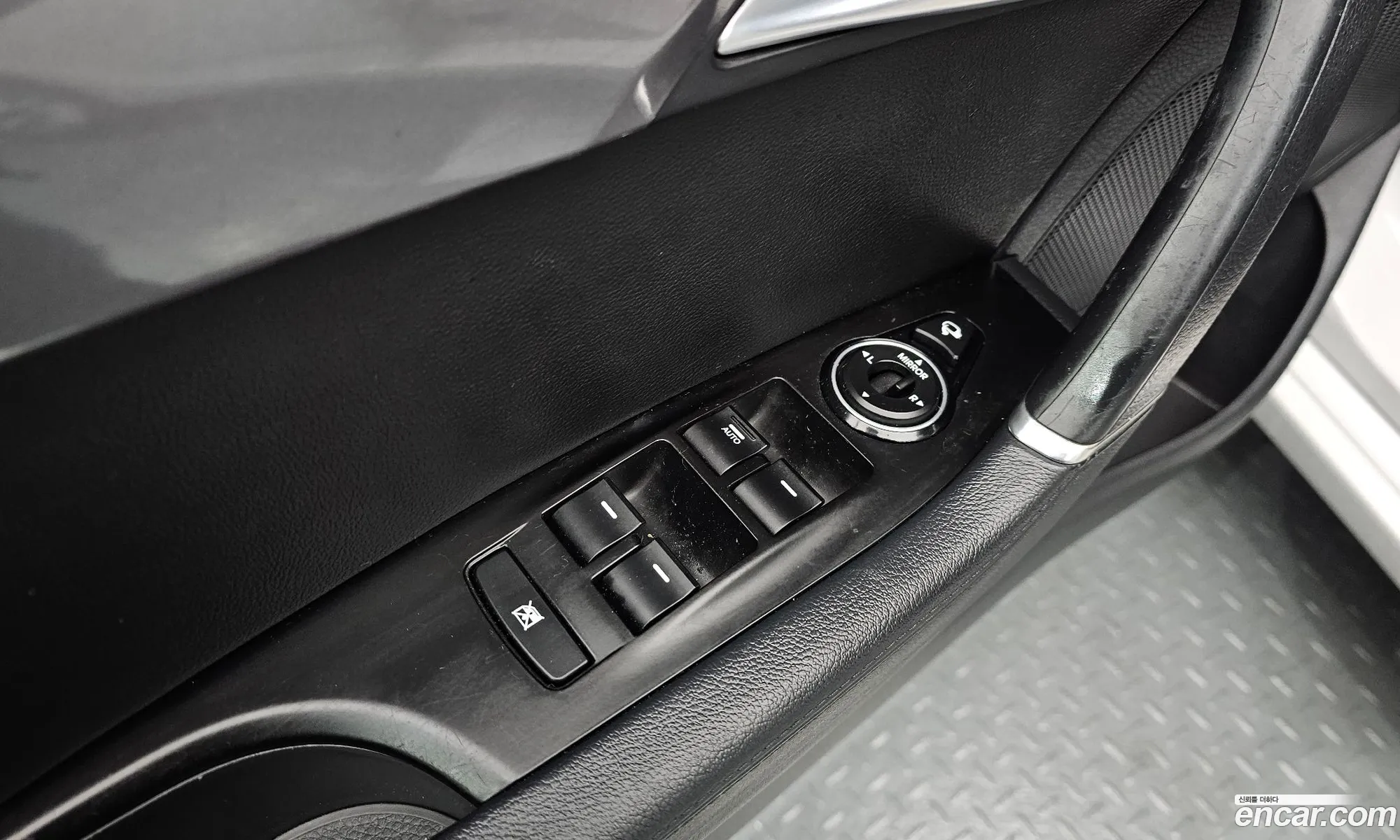 Hyundai i40 Saloon 2014 — 14