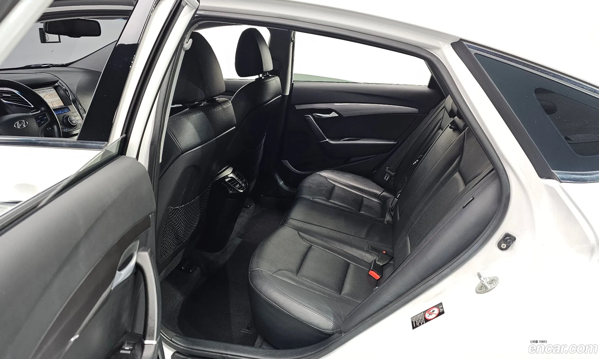 Hyundai i40 Saloon 2014 — 6