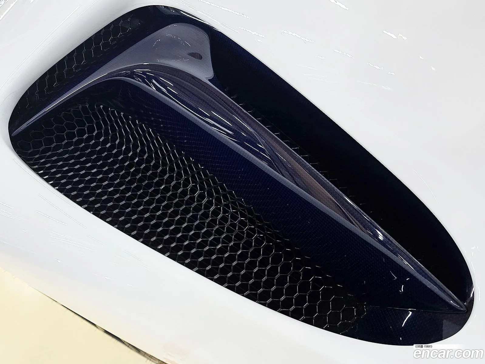 Ferrari SF90 Stradale 2021 — 3