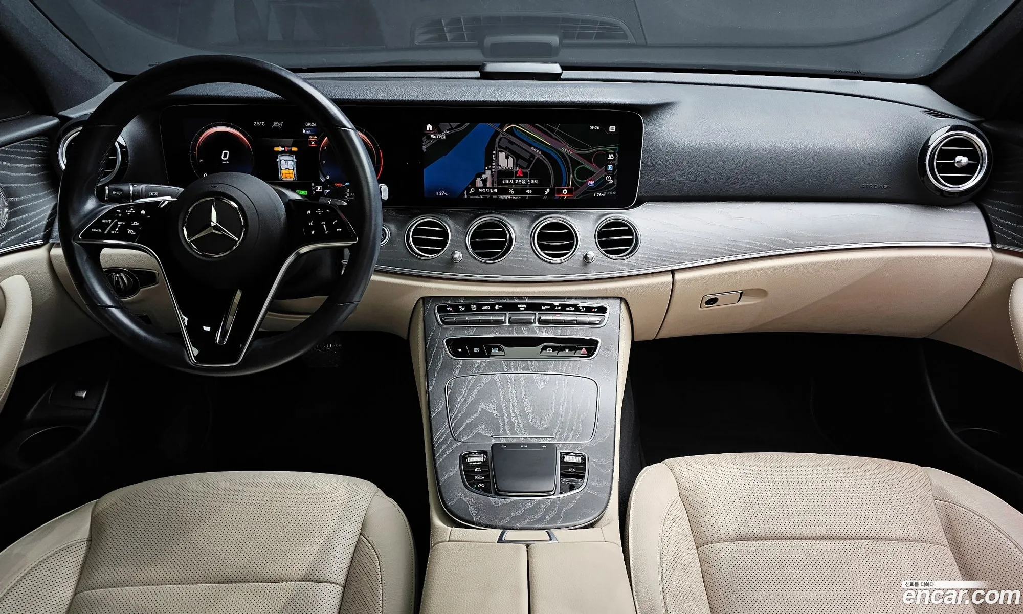 Mercedes-Benz E-Class W213 2022 — 14