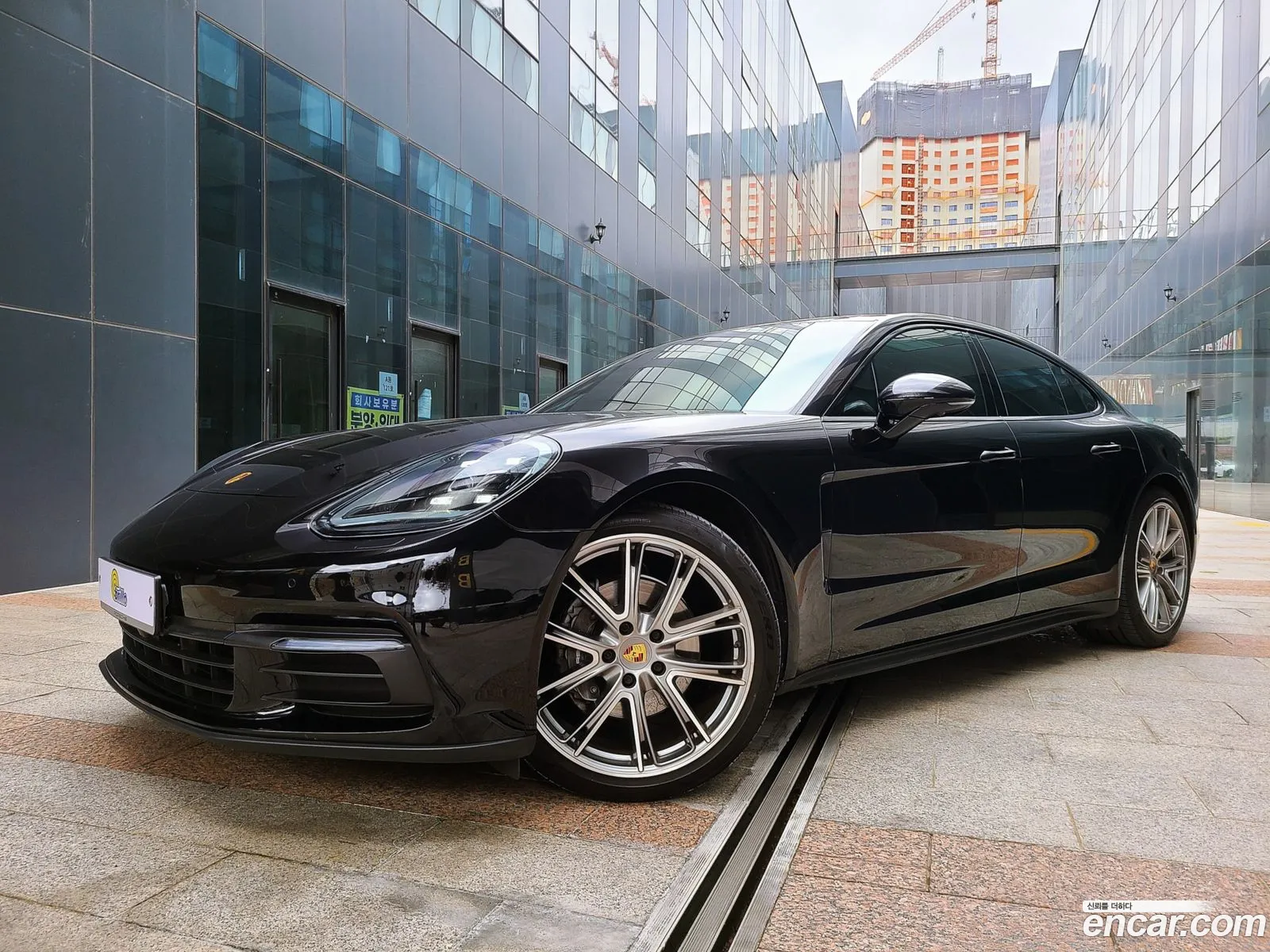 Porsche Panamera 2018 — 12