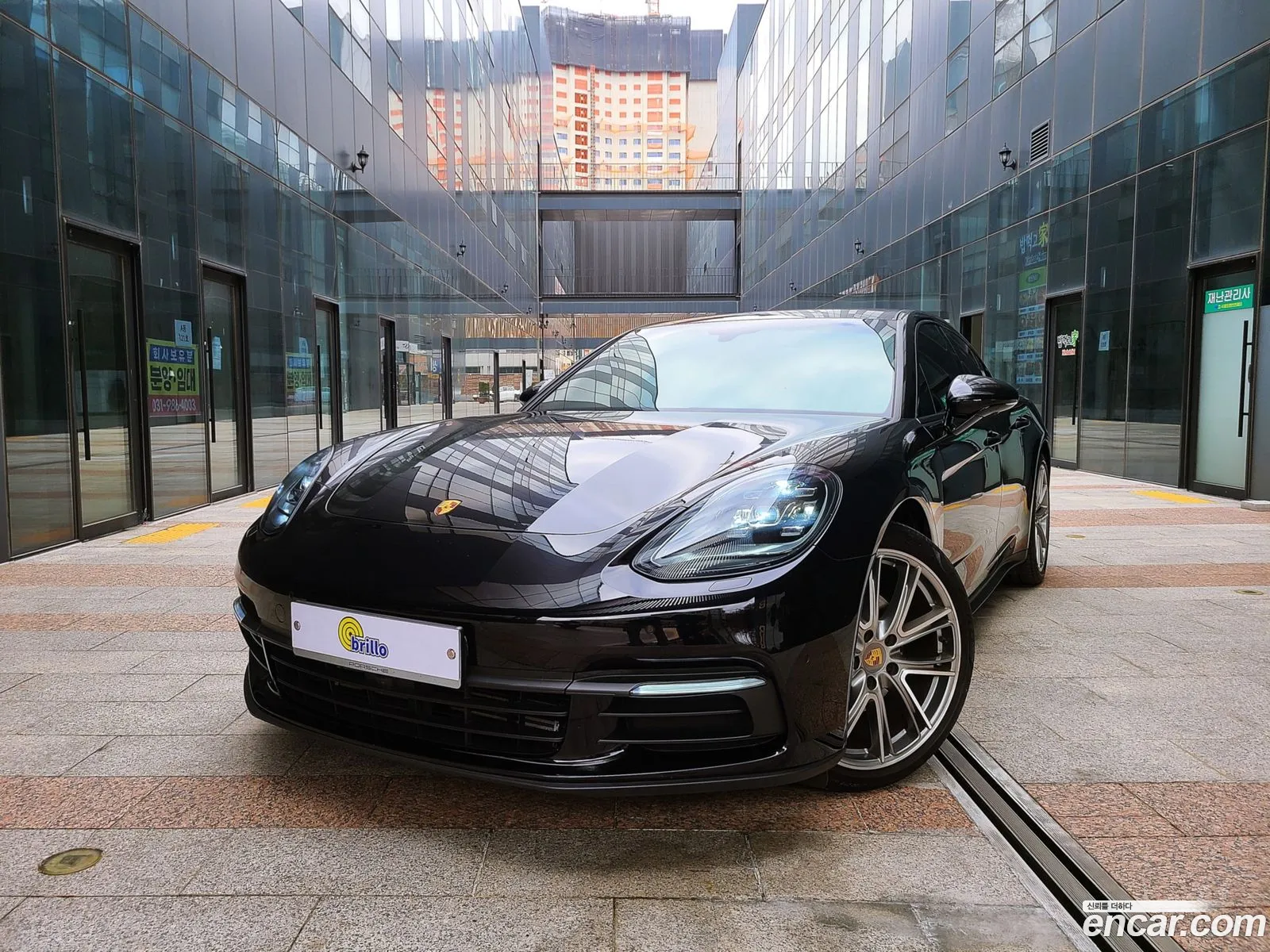 Porsche Panamera 2018 — 20