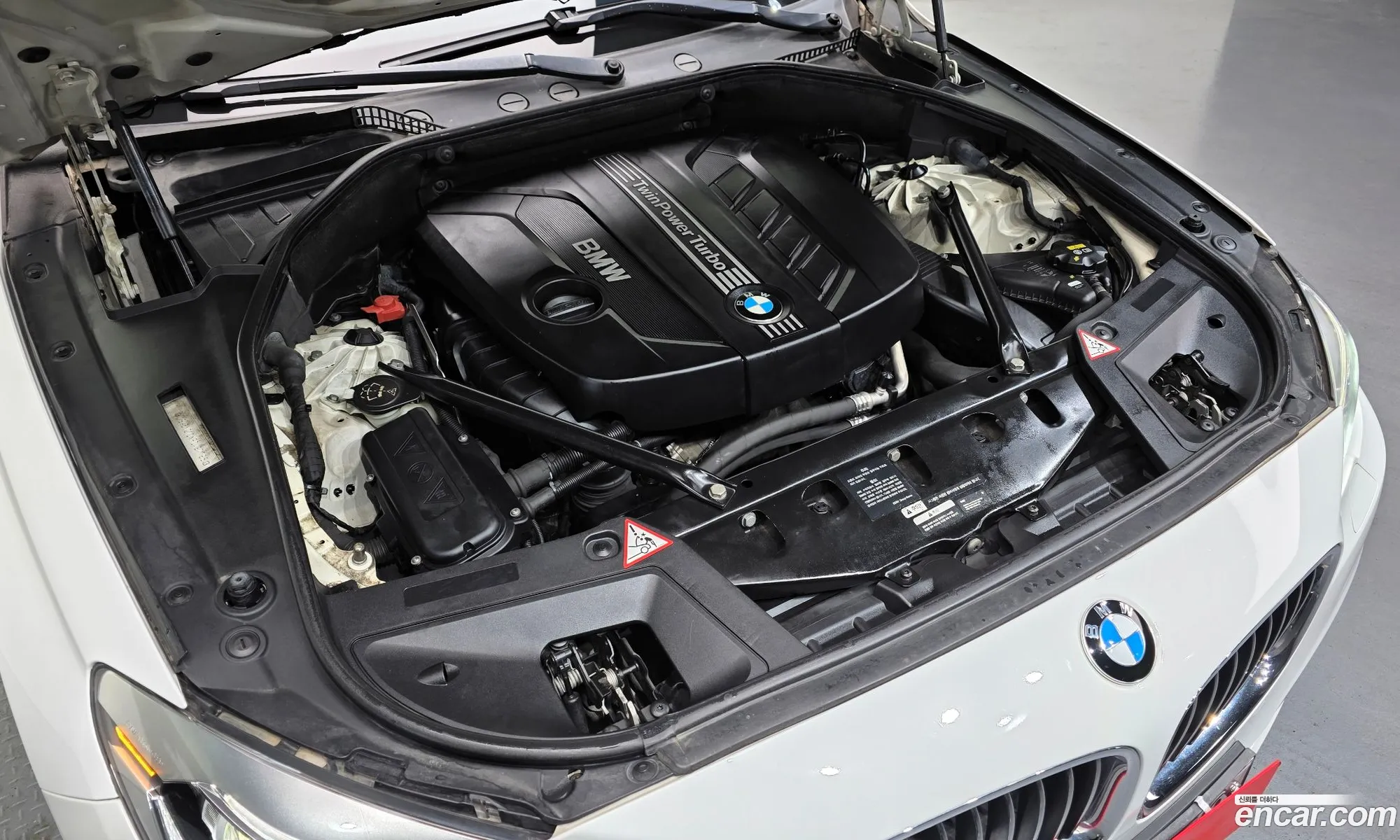 BMW 5 Series GT 2014 WBA5N210XFD497798 — 20