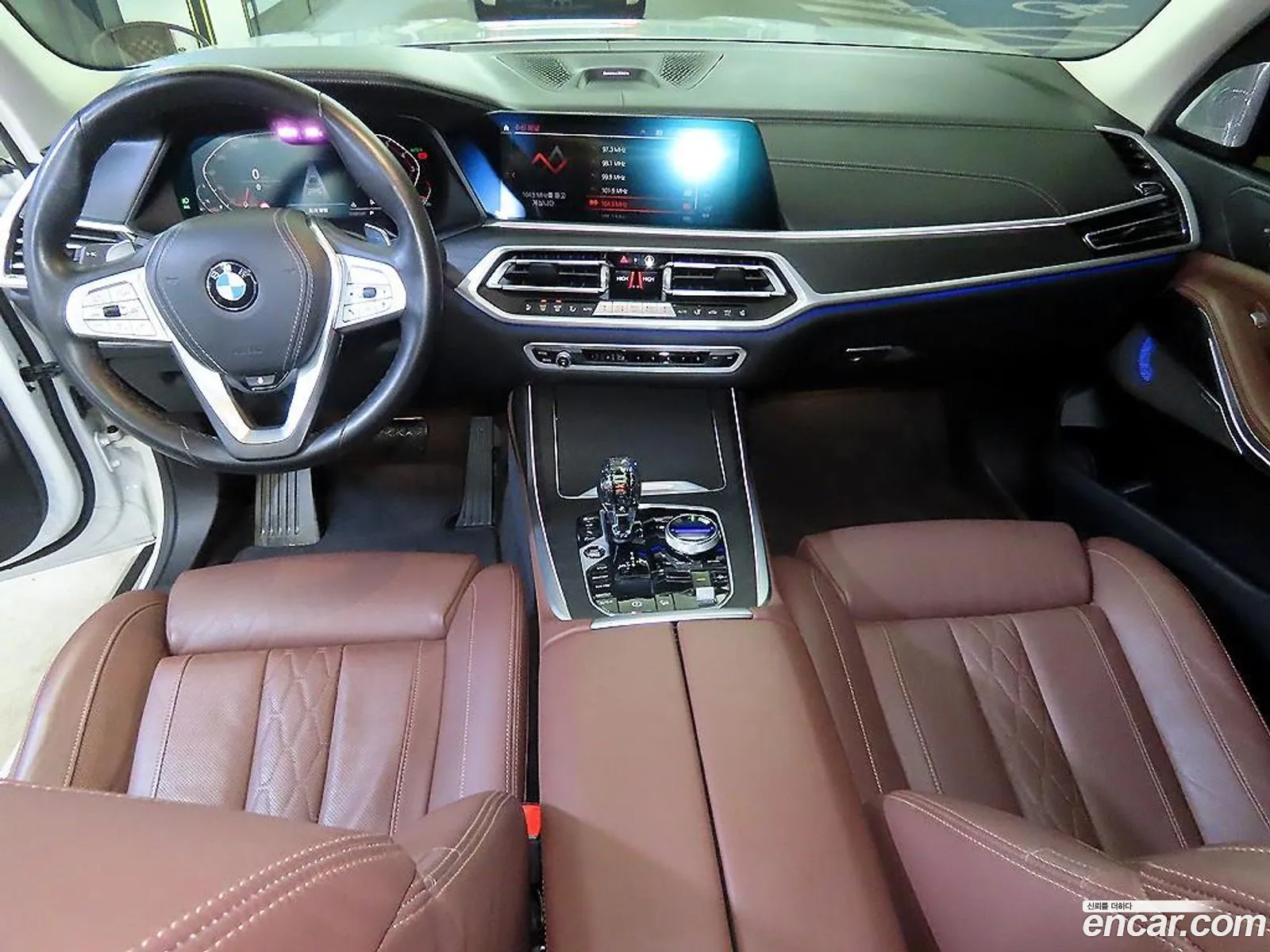 BMW X7 2021 — 12