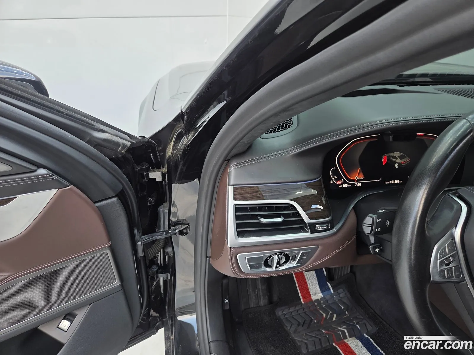 BMW 7 Series 2020 — 10