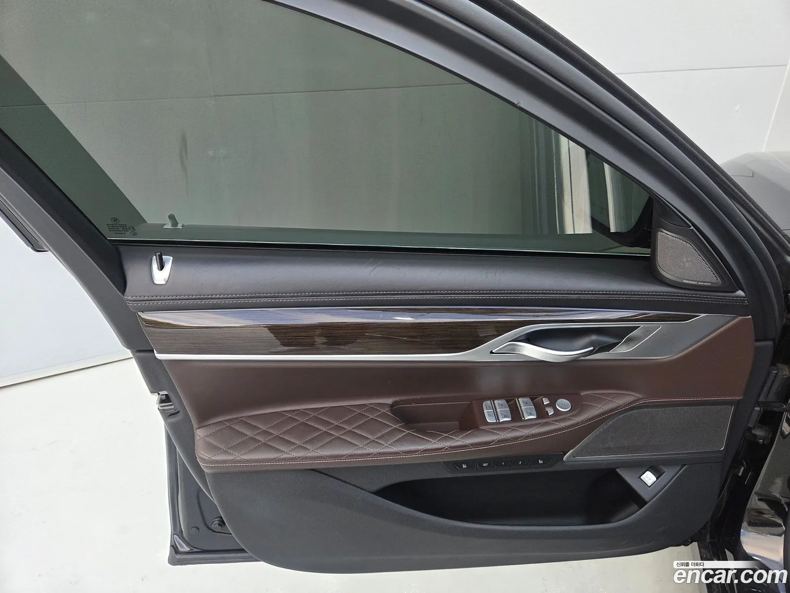 BMW 7 Series 2020 — 7