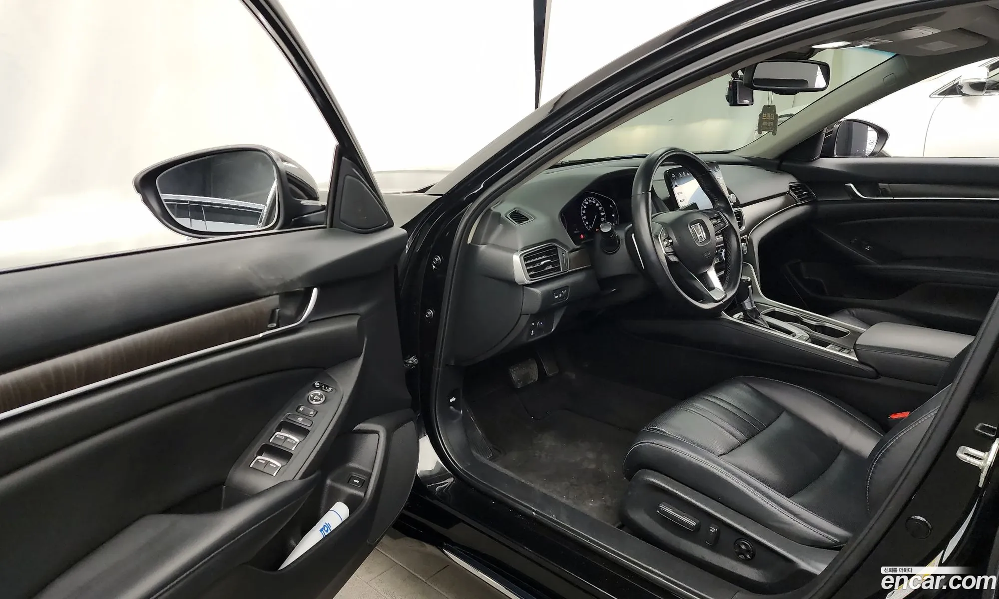 Honda Accord 10th Gen 2018 — 12
