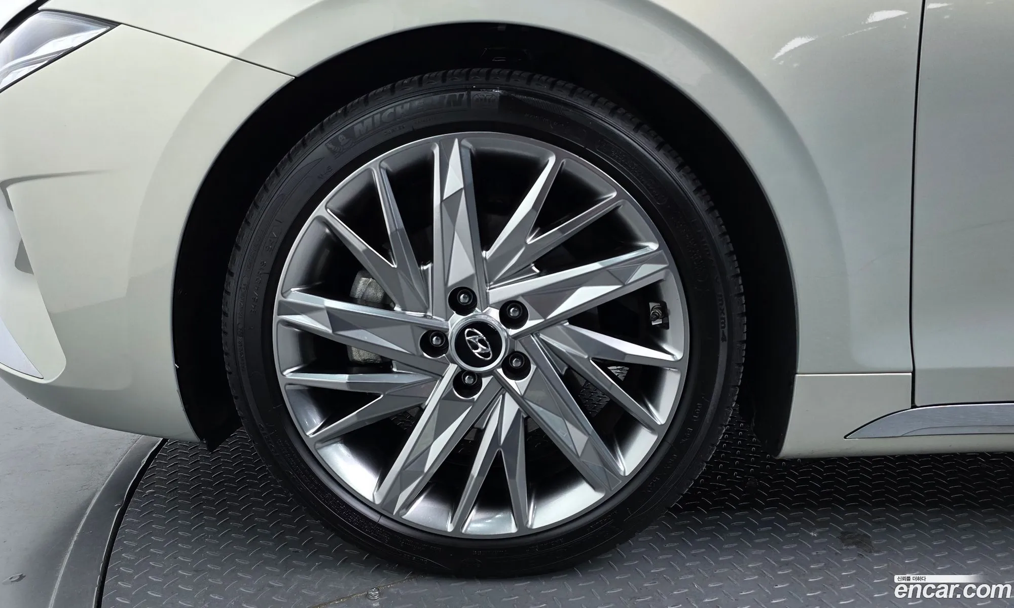 Hyundai Grandeur IG 2020 — 10