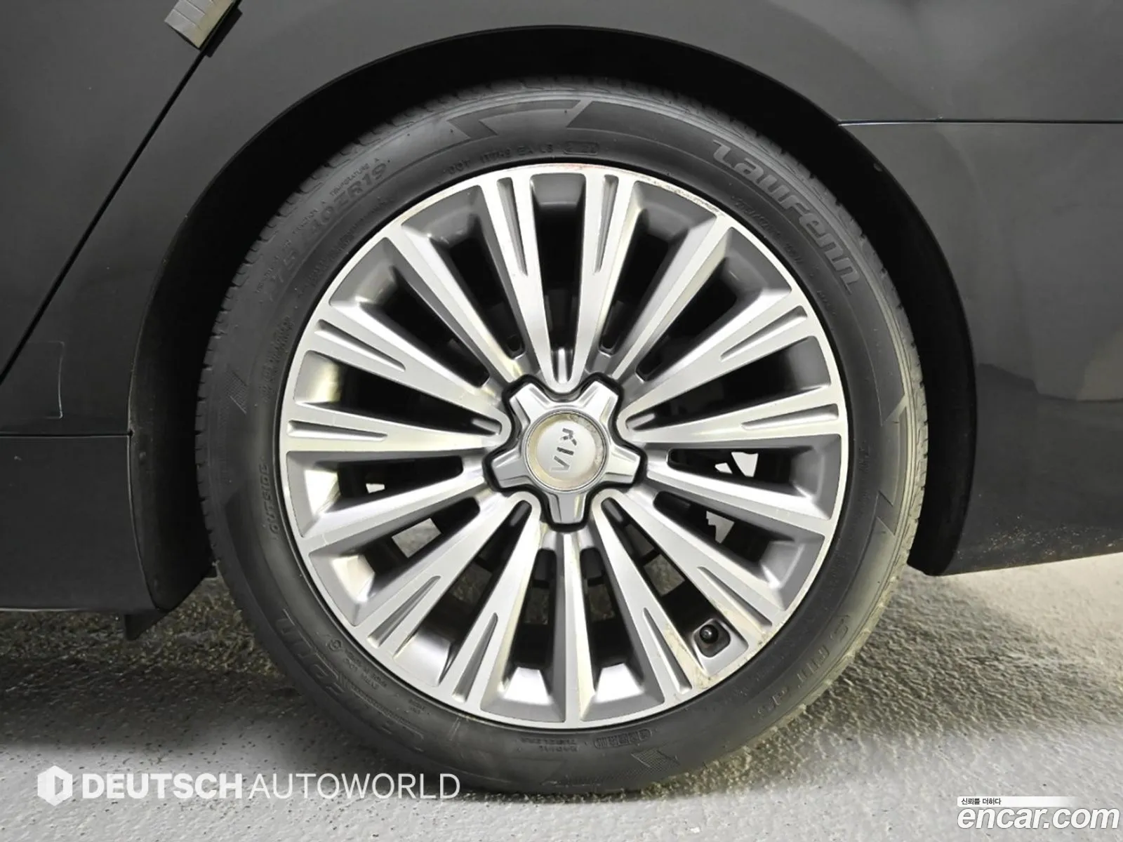 Kia K9 2015 — 14
