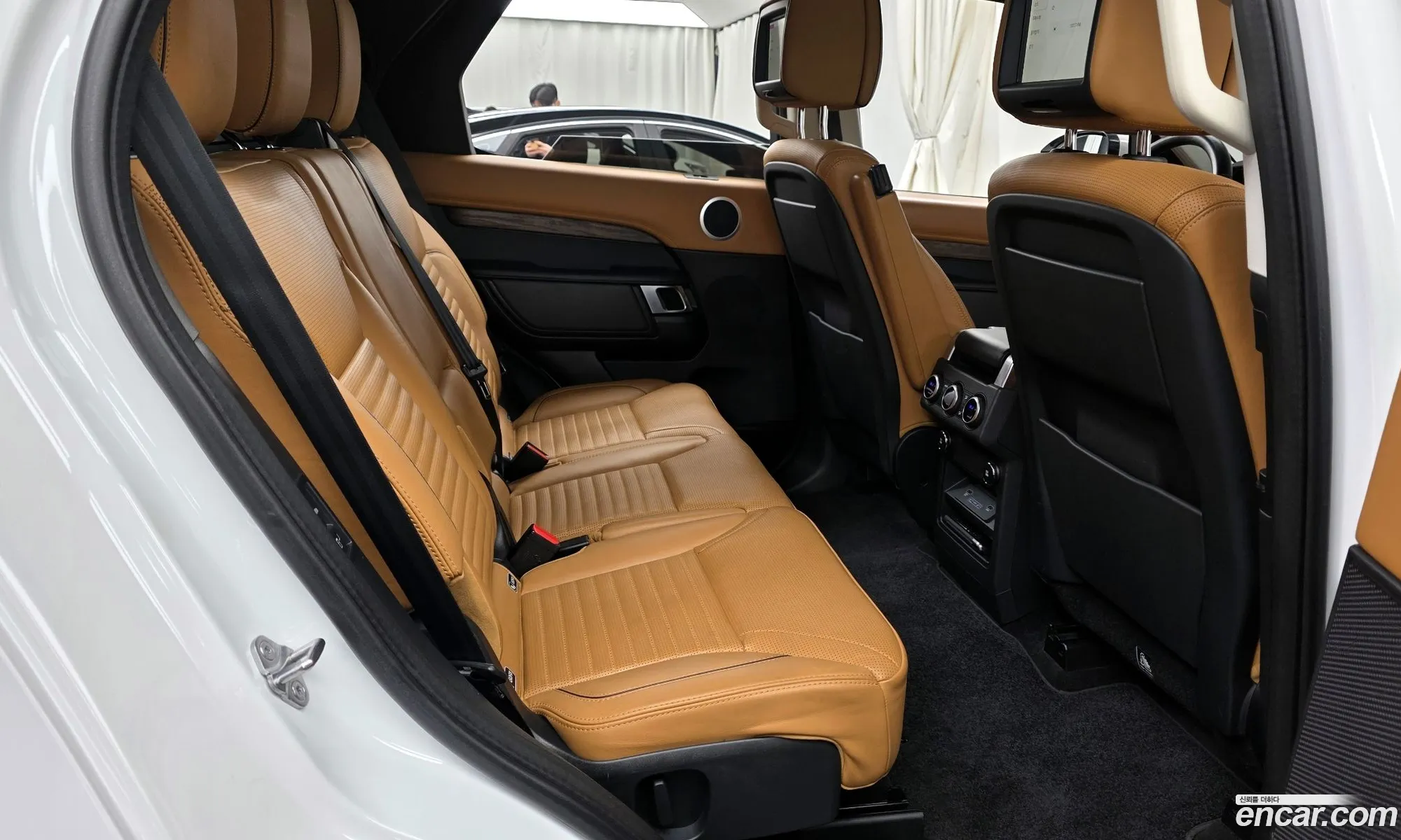 Land Rover Discovery 5 2019 SALRA2BK9KA091130 — 15