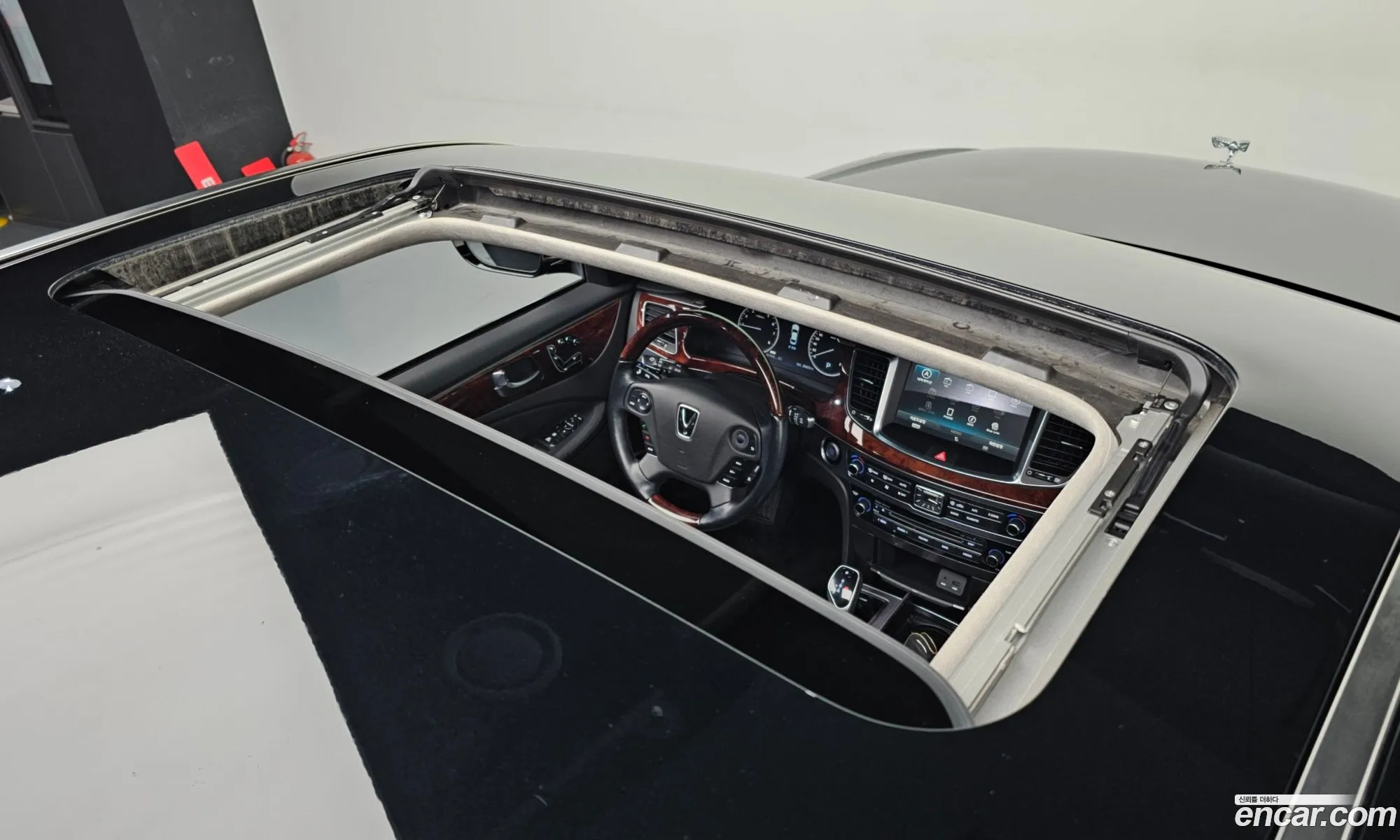 Hyundai Equus 2014 — 12