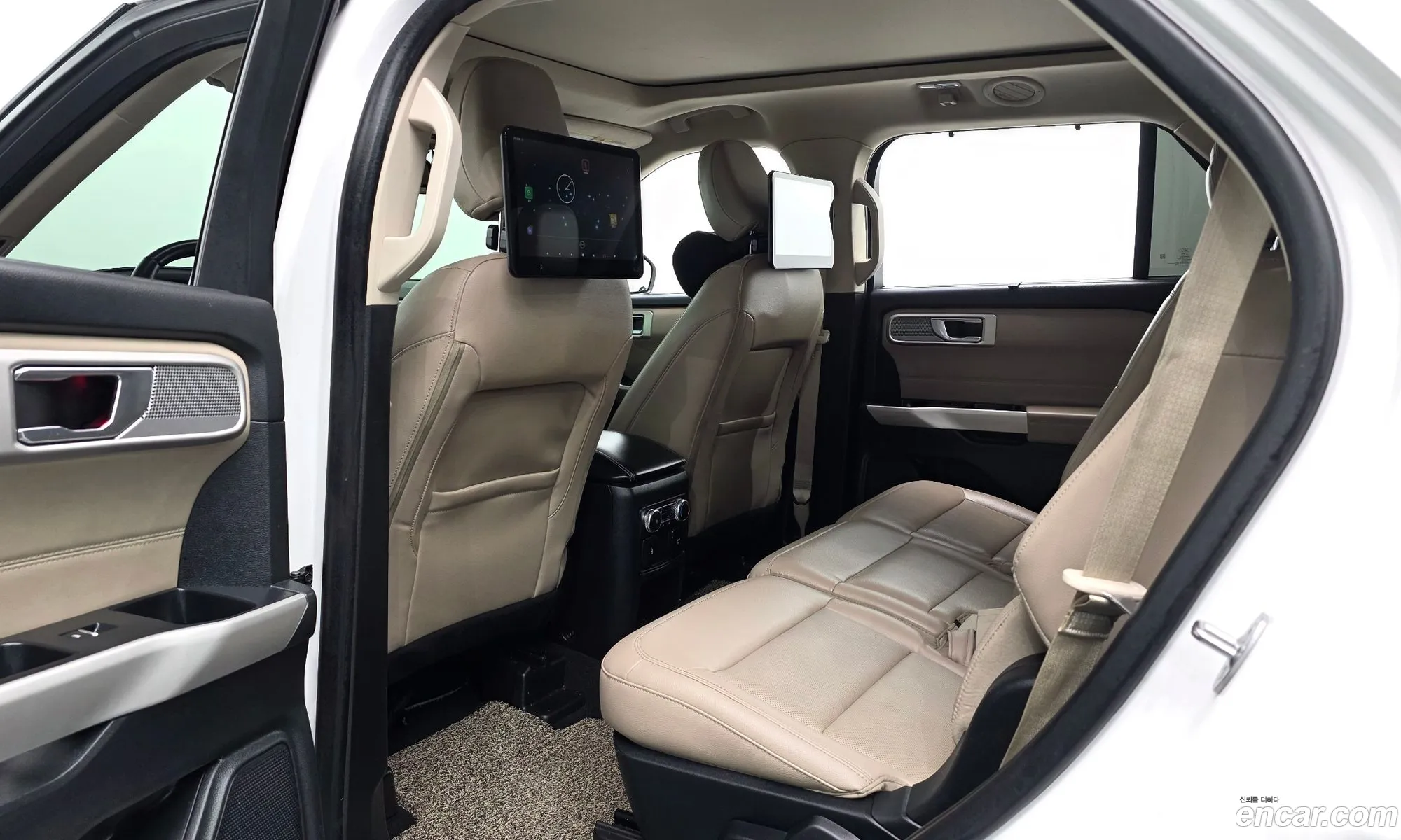 Ford Explorer 6th Gen 2021 1FMSK8FH1MGA09412 — 15