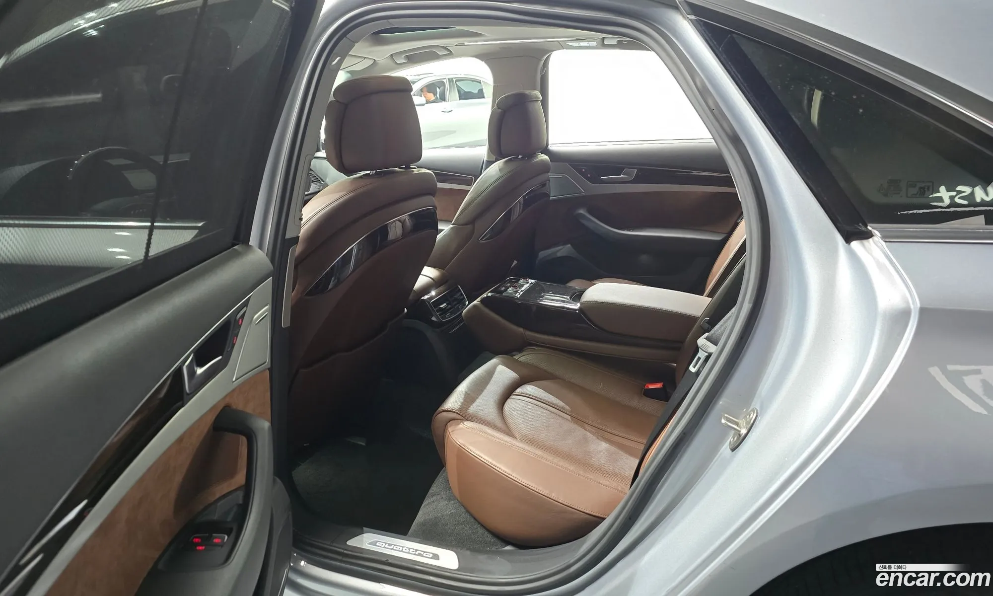Audi A8 2015 WAUZZZ4H9FN033802 — 19
