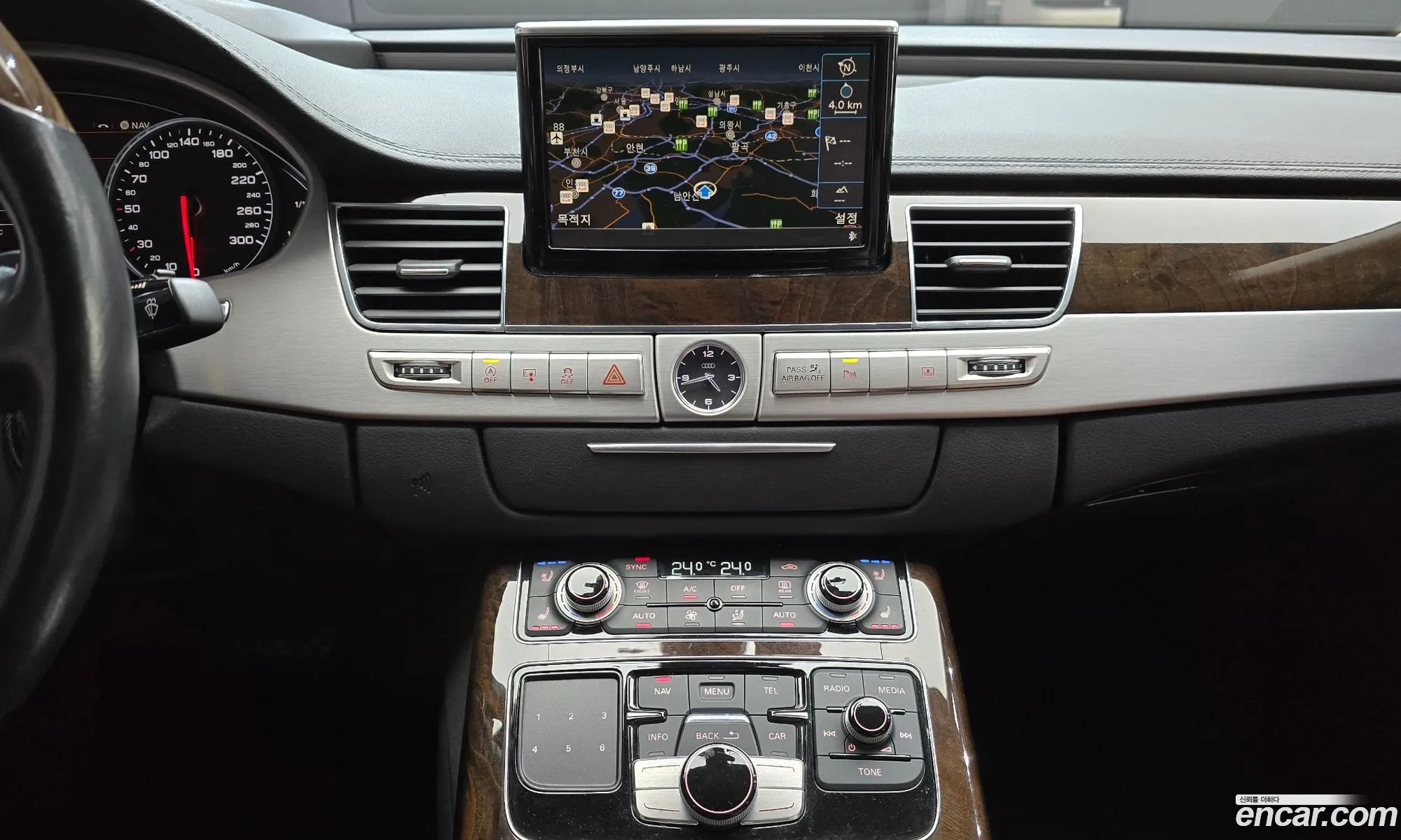 Audi A8 2015 WAUZZZ4H9FN033802 — 5