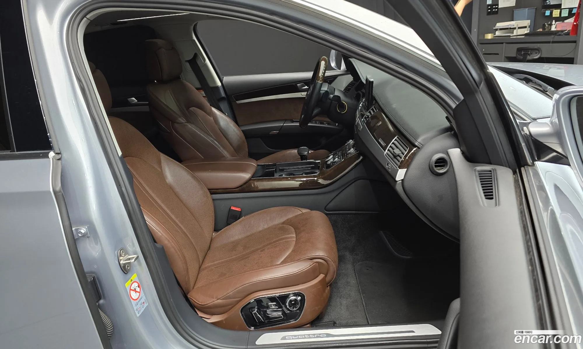Audi A8 2015 WAUZZZ4H9FN033802 — 8