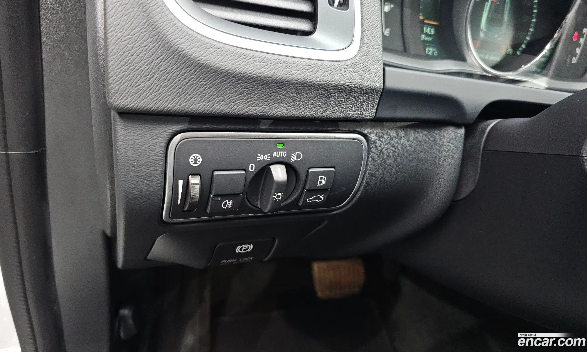 Volvo S60 2014 YV1FS84BBE2304514 — 19