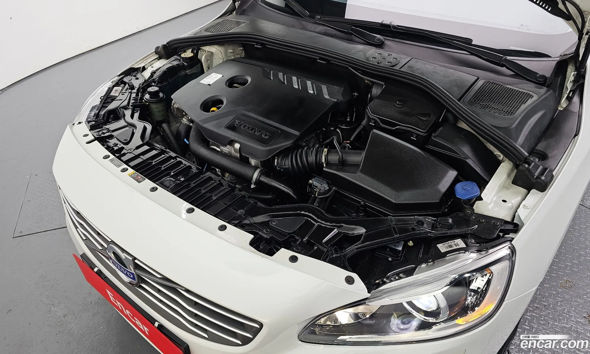 Volvo S60 2014 YV1FS84BBE2304514 — 13