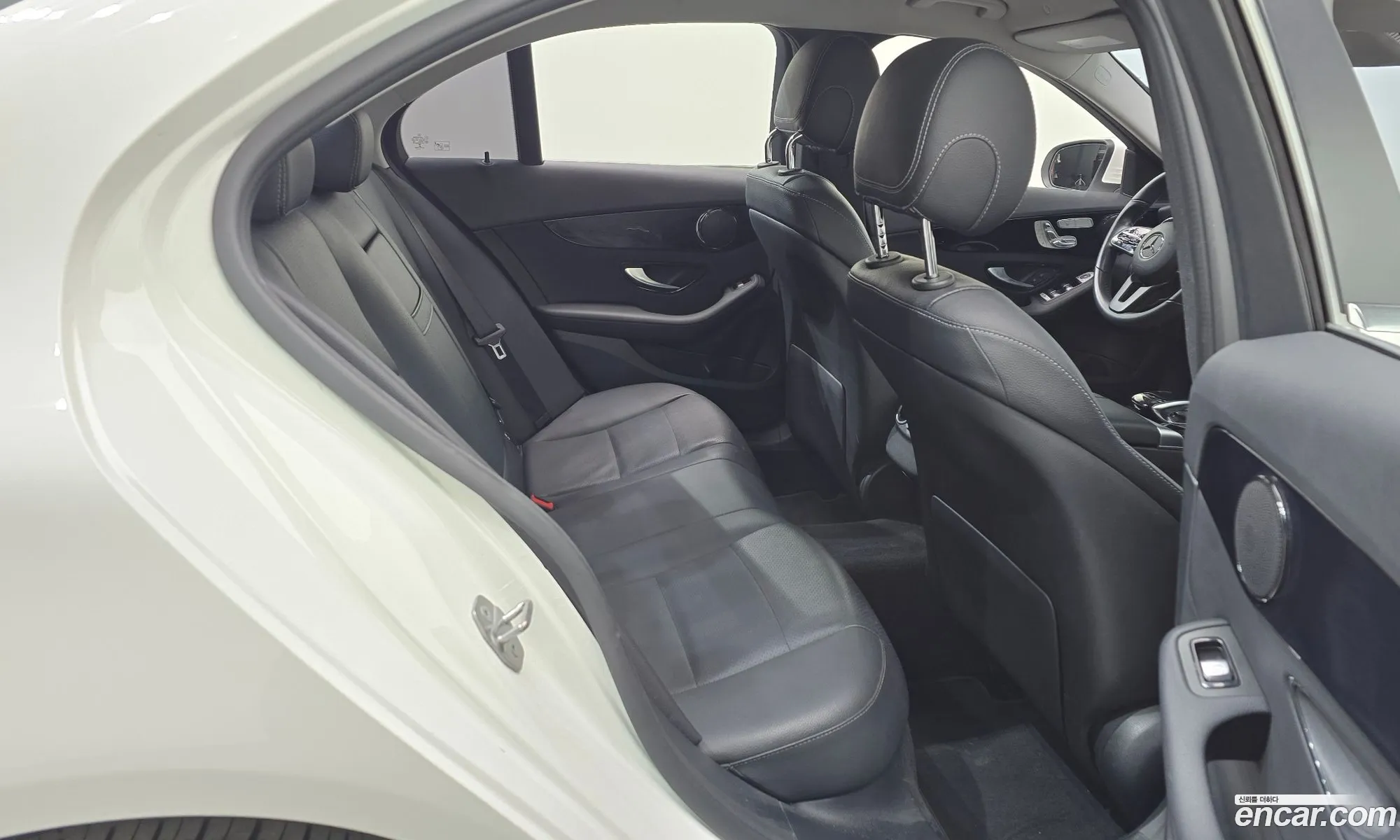 Mercedes-Benz C-Class W205 2019 — 10