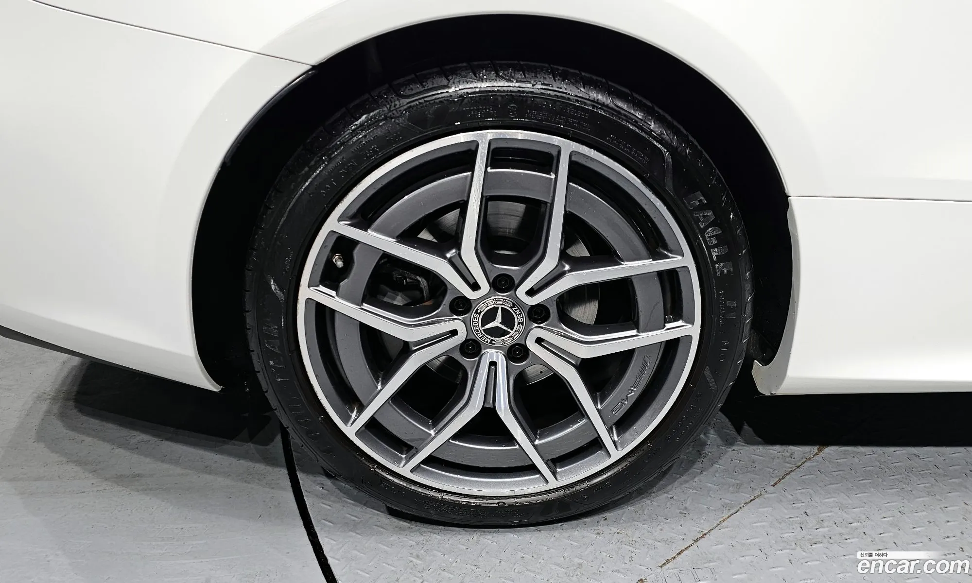 Mercedes-Benz E-Class W213 2022 — 11