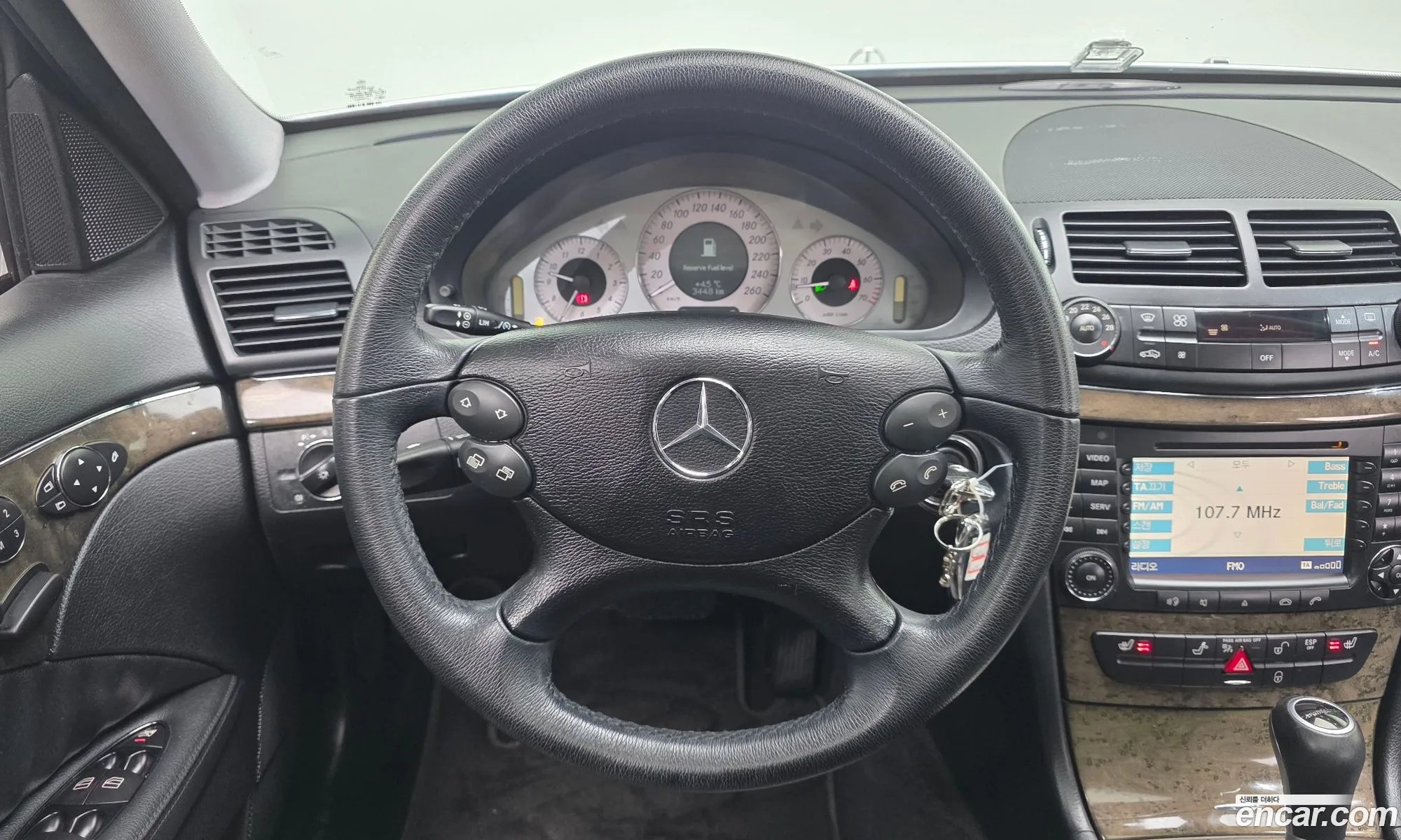 Mercedes-Benz E-Class W211 2007 WDBUF41X57B216653 — 16