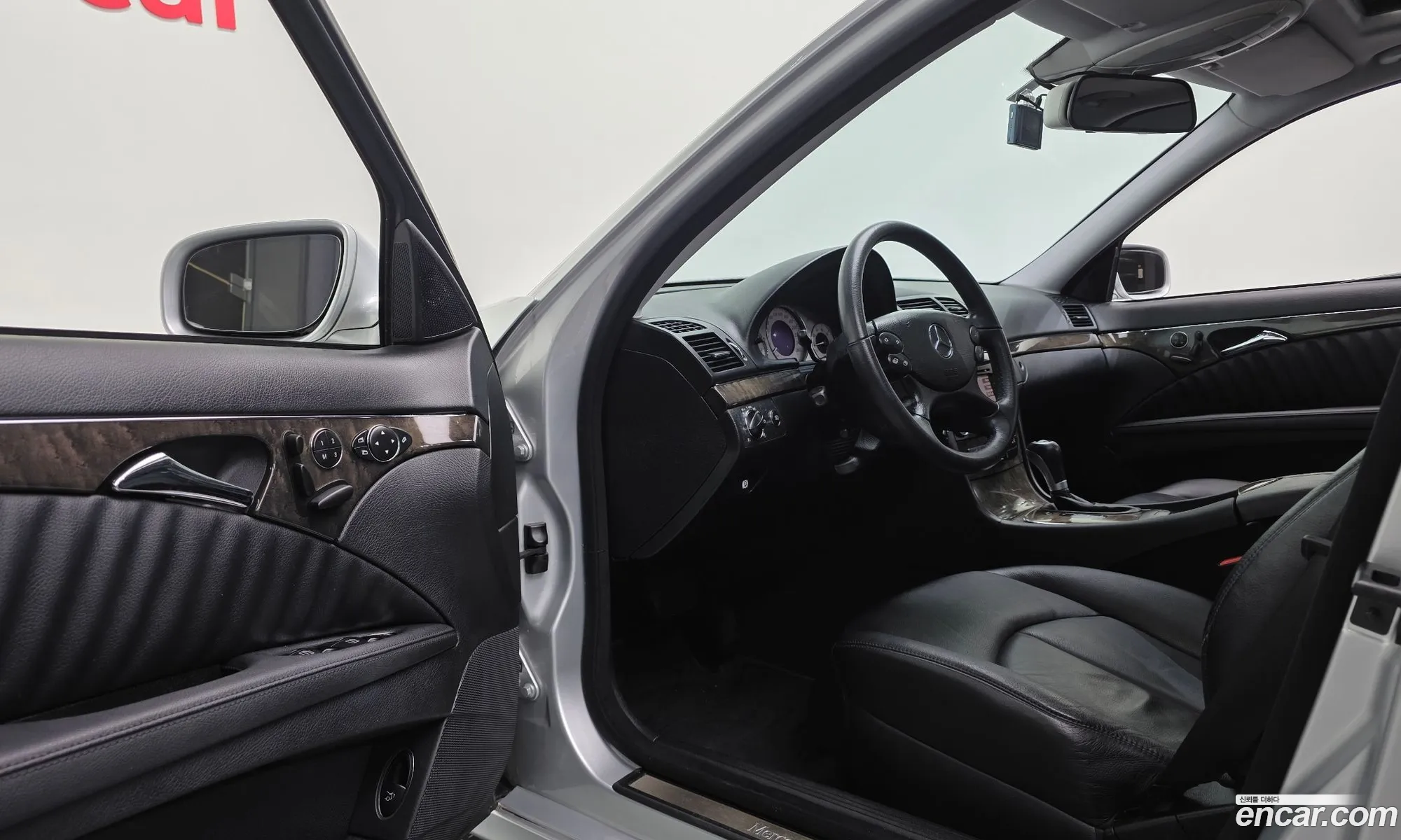 Mercedes-Benz E-Class W211 2007 WDBUF41X57B216653 — 8