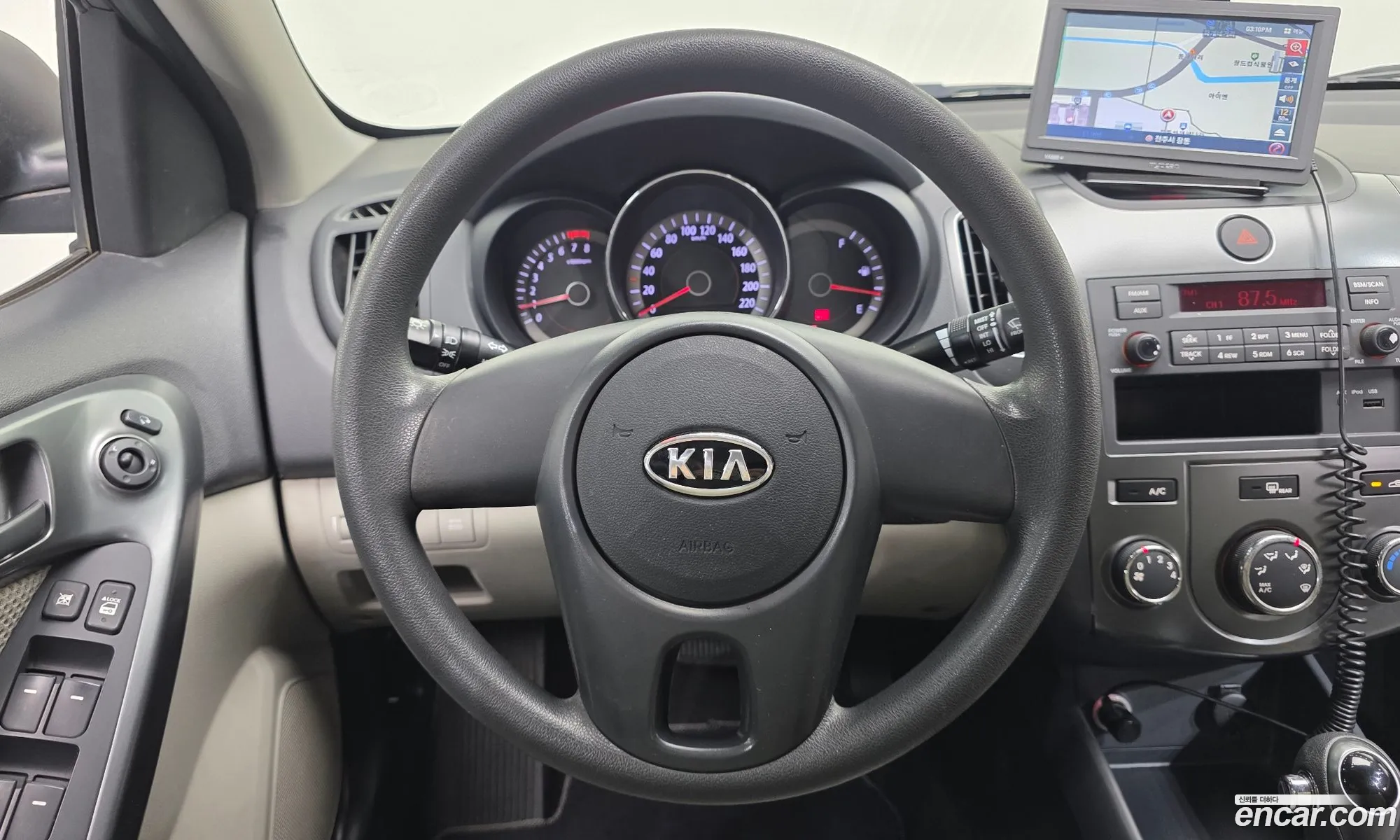 Kia Forte 2012 — 2