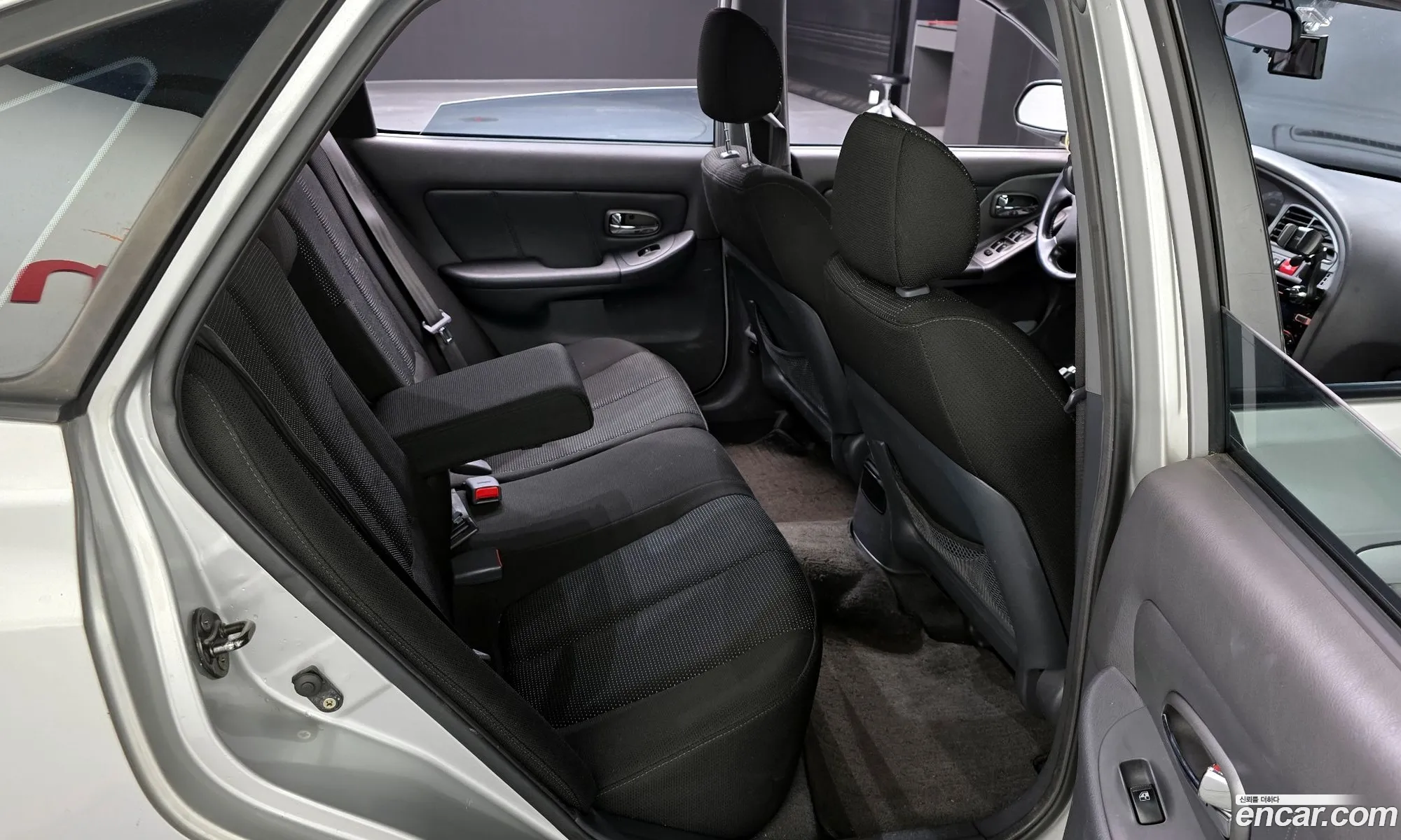 Hyundai Elantra XD 2002 — 12