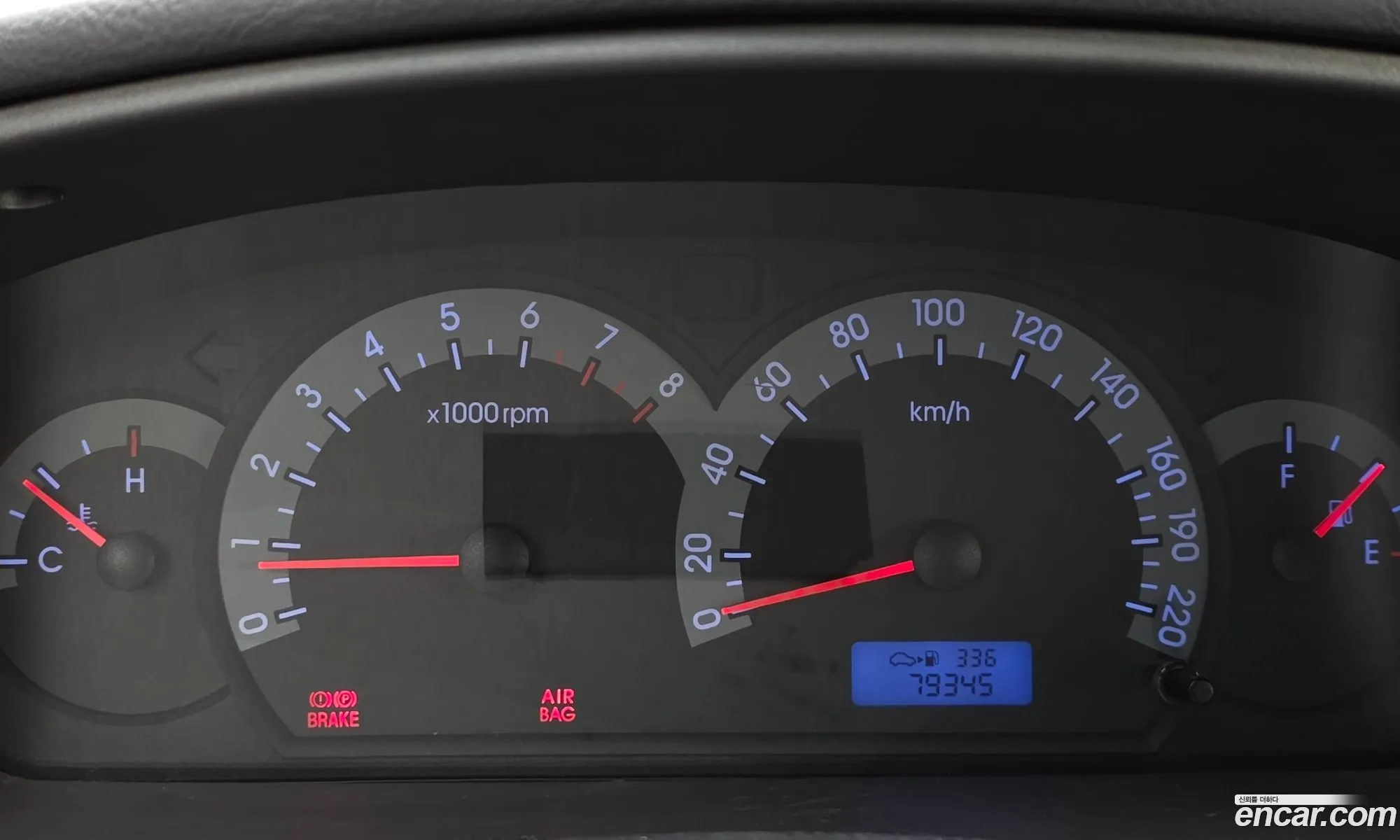 Hyundai Elantra XD 2002 — 7