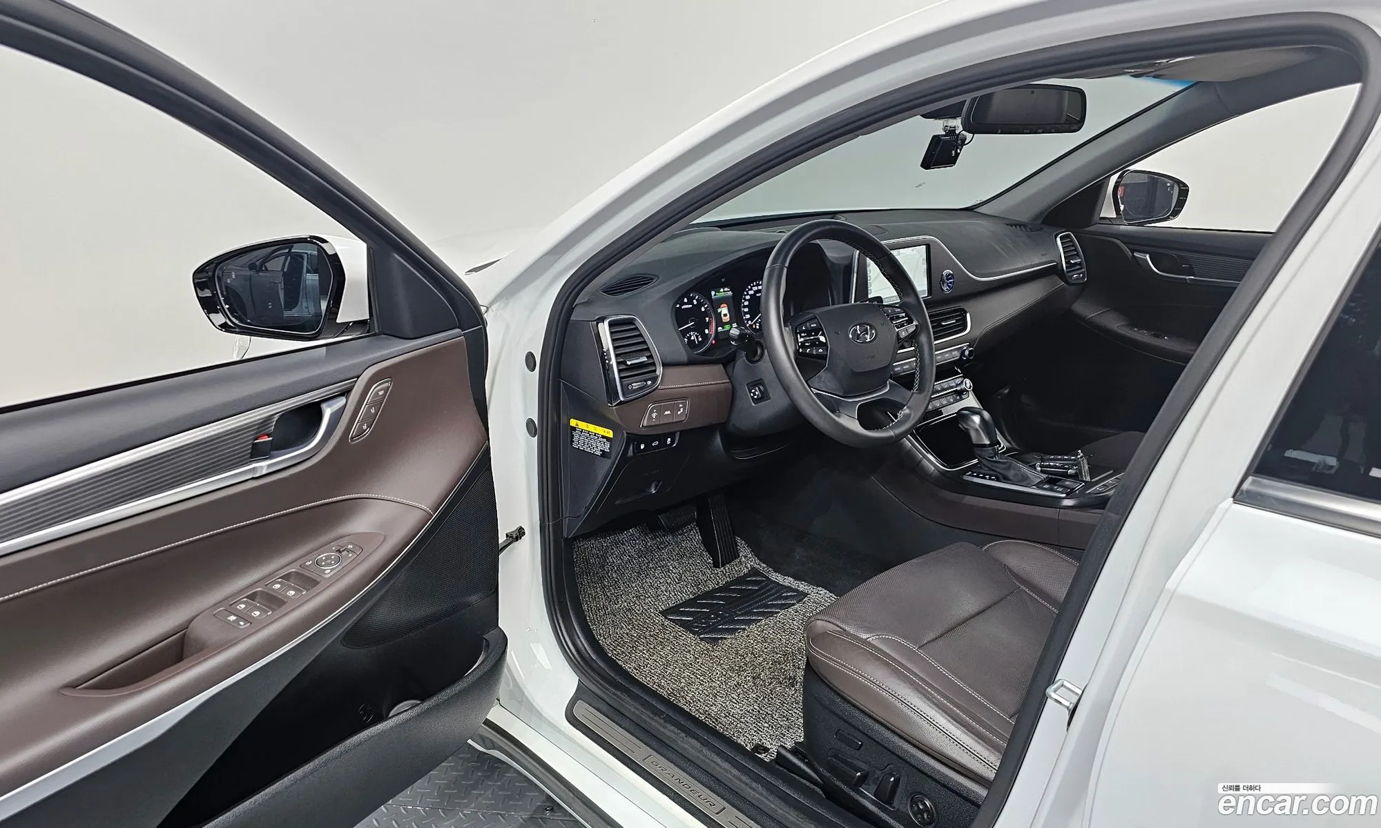 Hyundai Grandeur IG 2018 — 3
