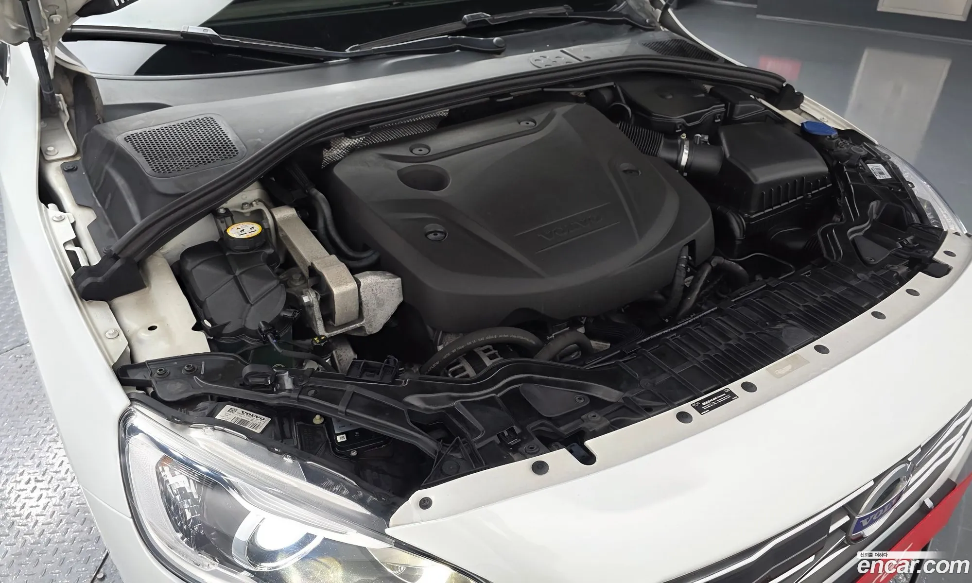 Volvo S60 2017 YV1FSA8BDJ2453483 — 20