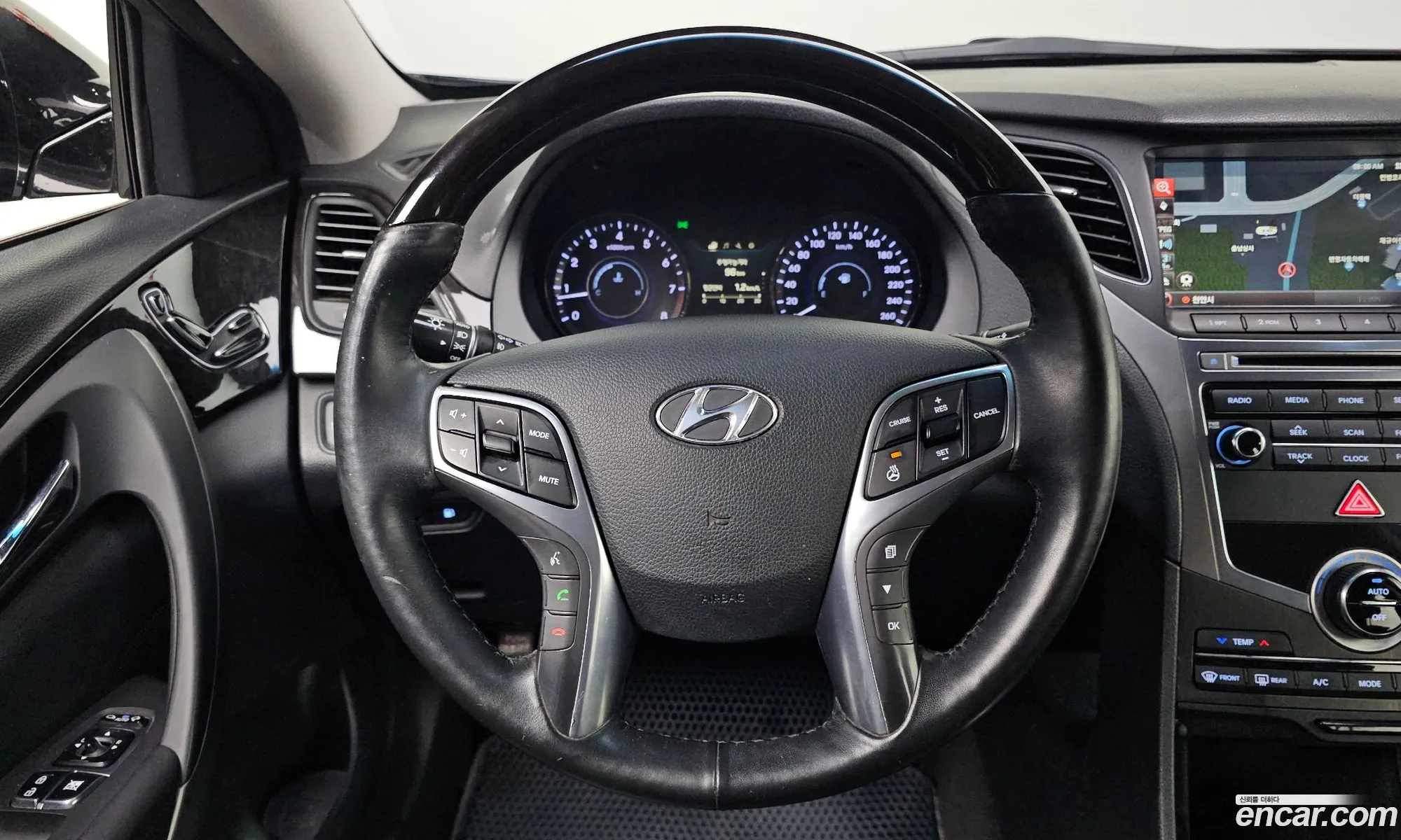Hyundai Grandeur HG 2016 — 2