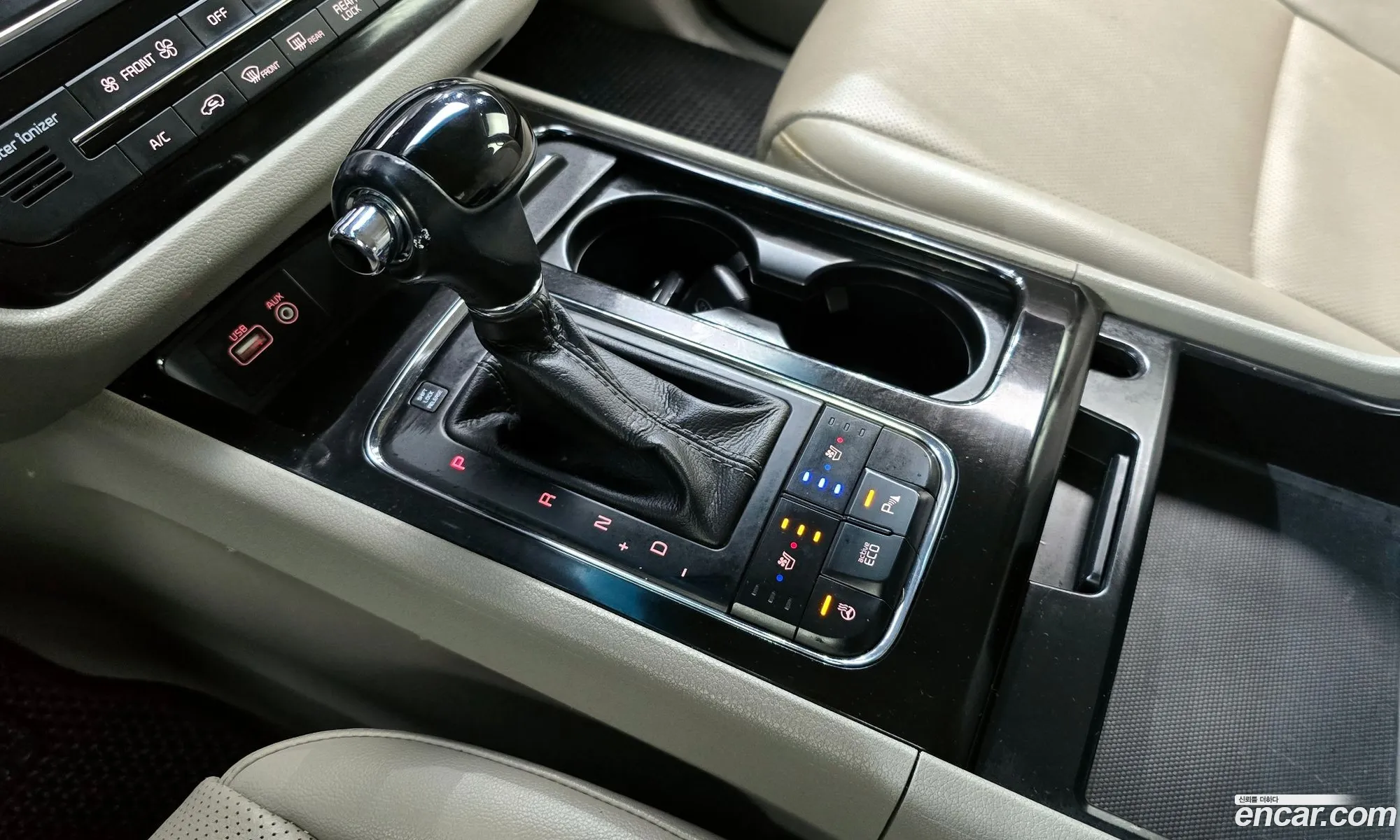 Kia Carnival 2015 — 13