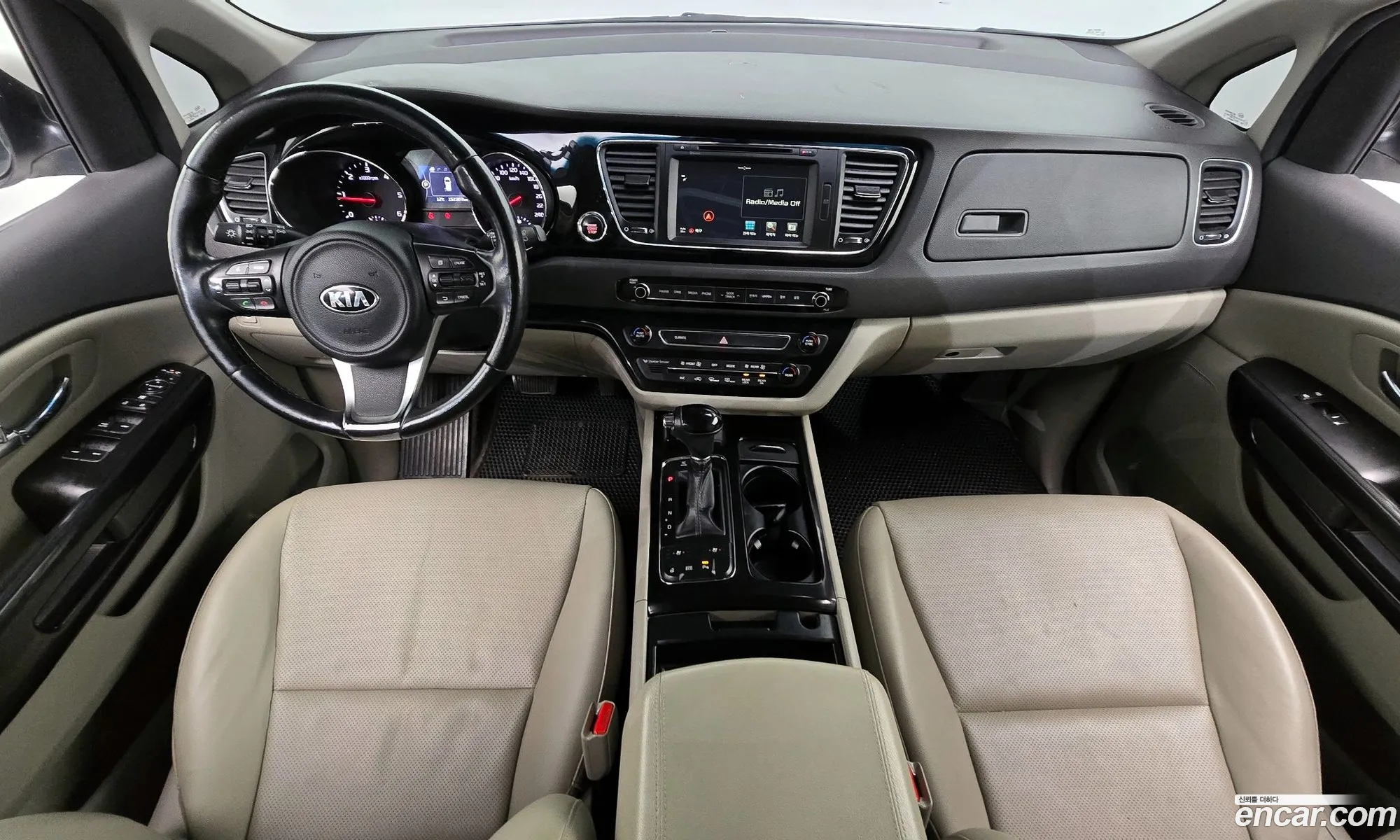 Kia Carnival 2015 — 6