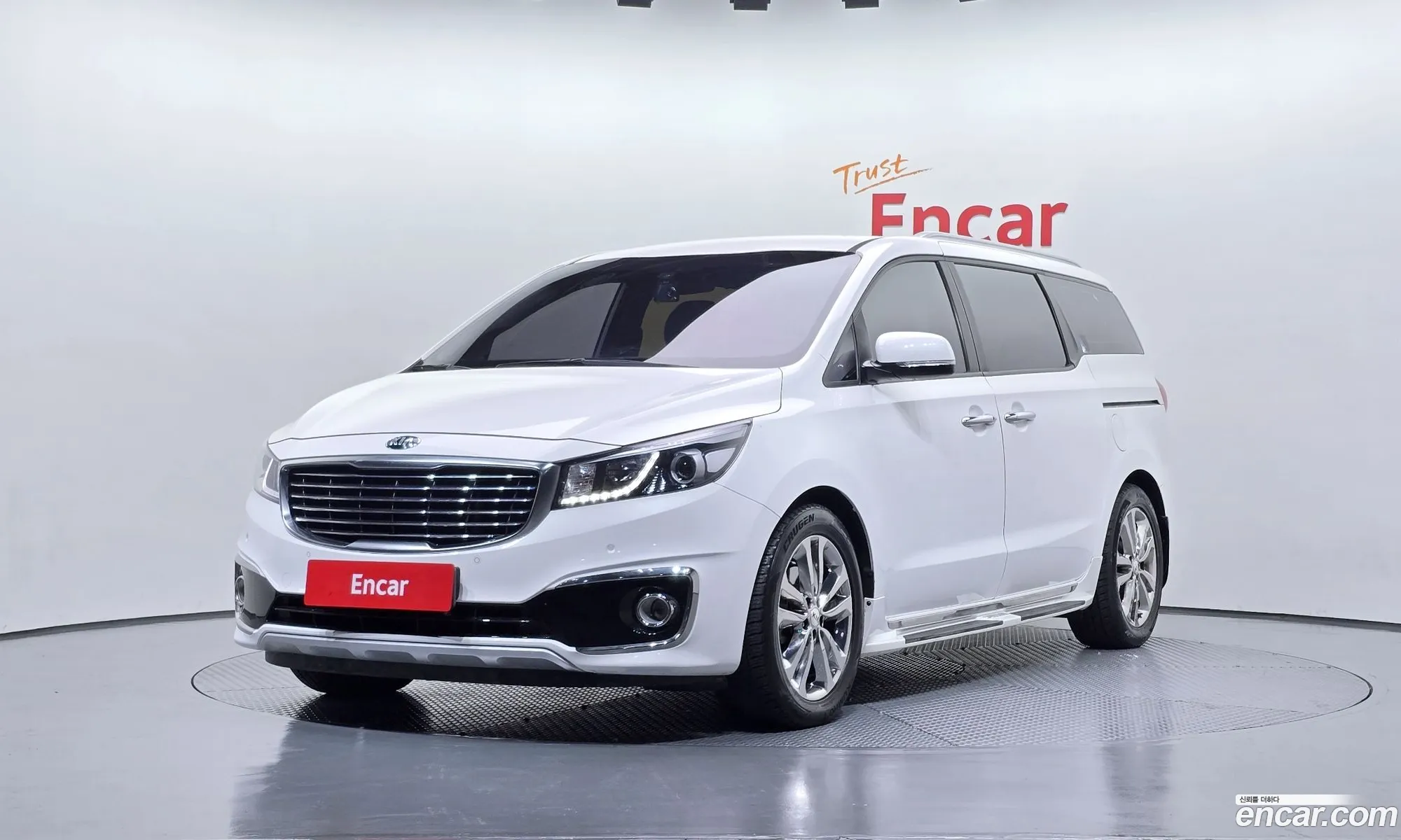 Kia Carnival 2015 — 19