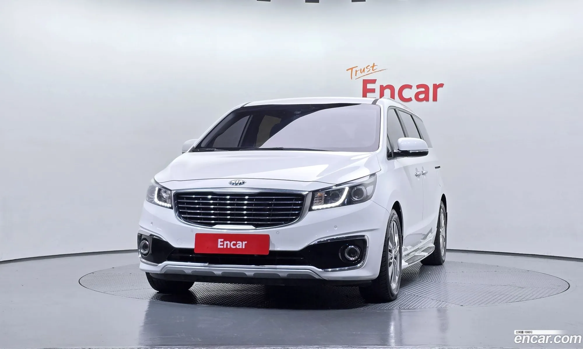 Kia Carnival 2015 — 9