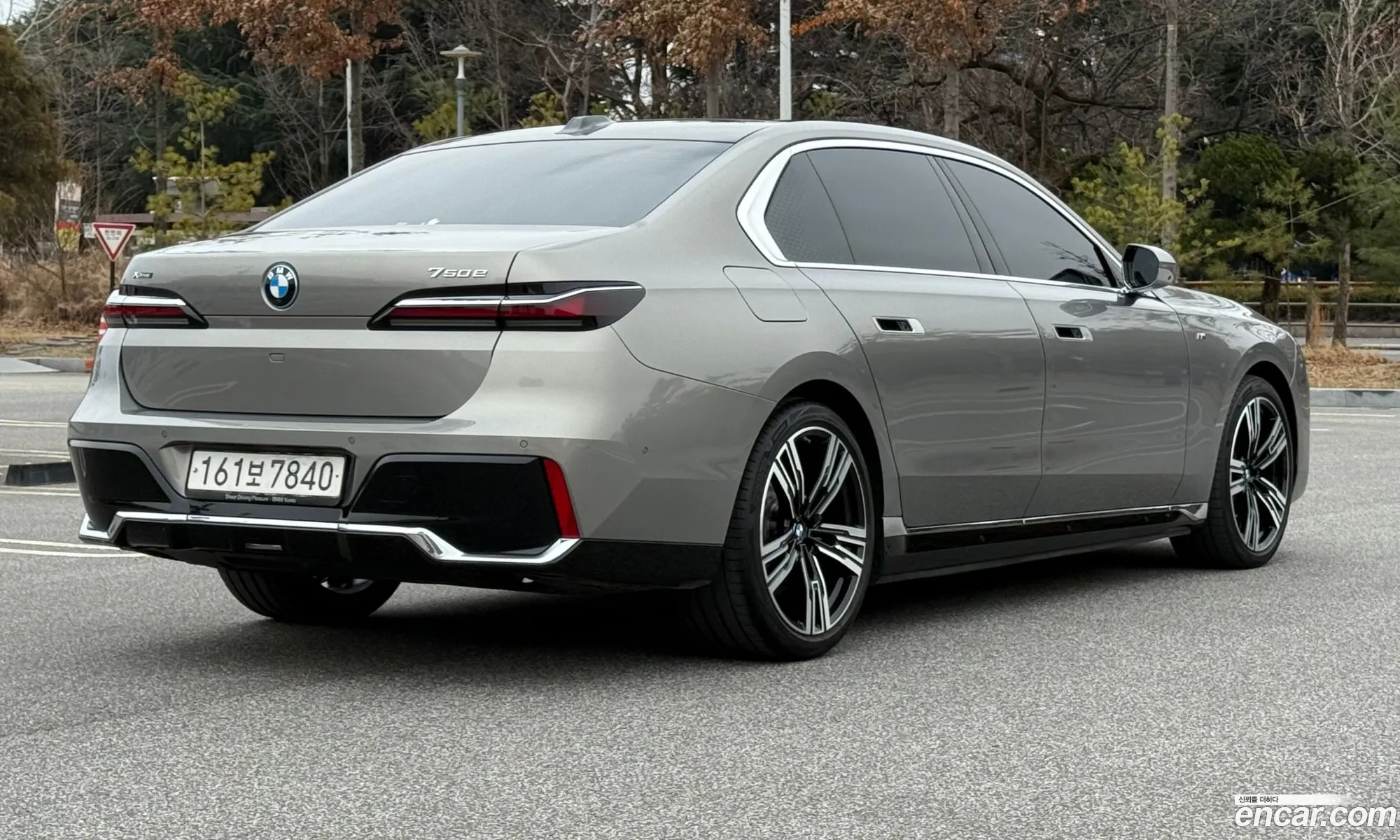 BMW 7 Series 2023 — 16