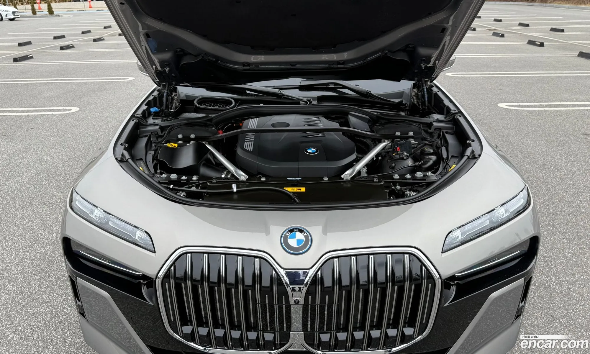 BMW 7 Series 2023 — 12
