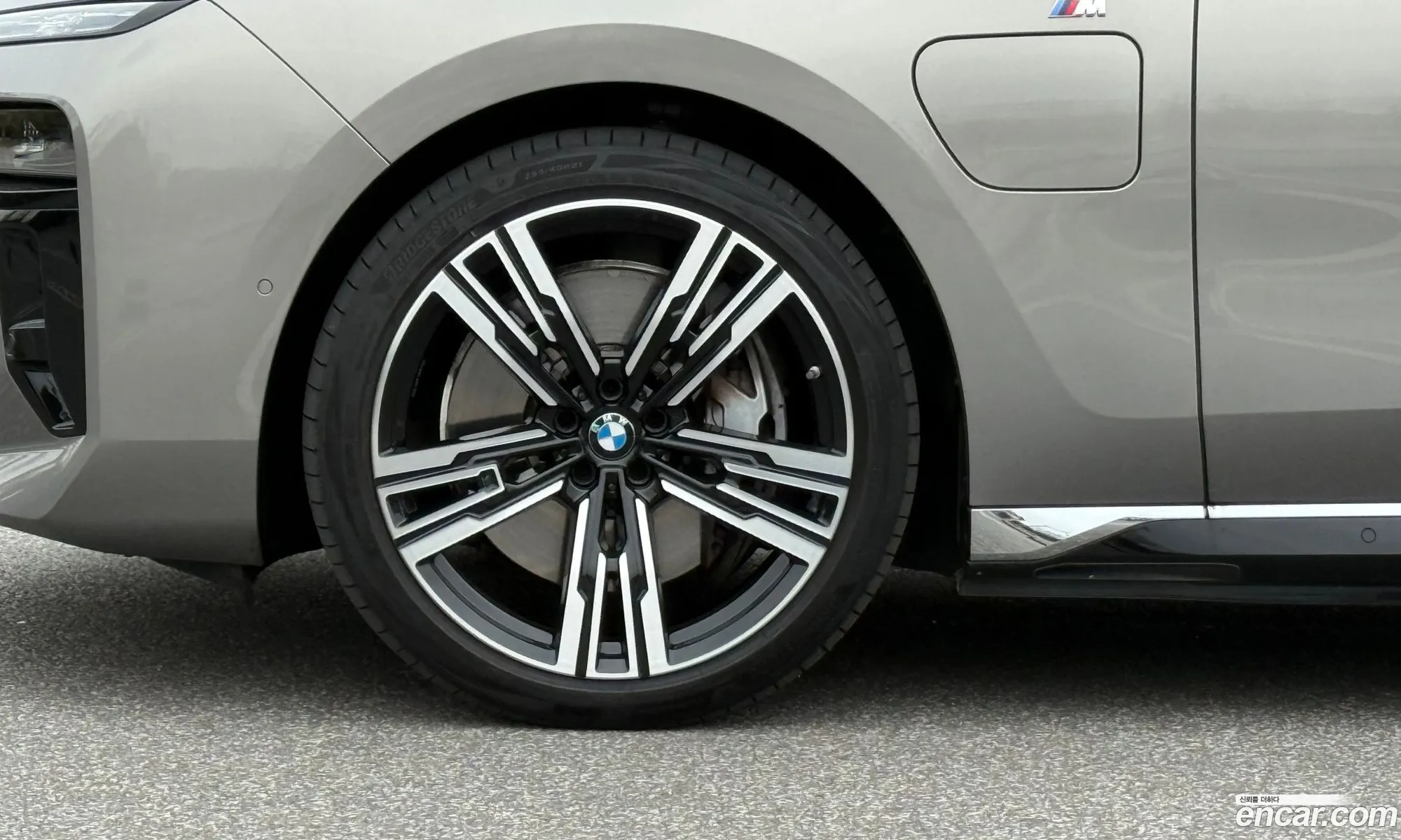 BMW 7 Series 2023 — 14