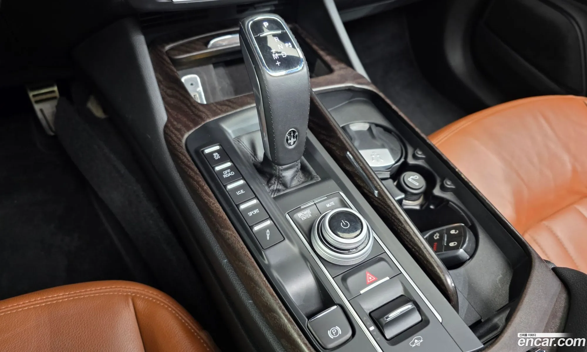 Maserati Levante 2022 ZN661AUG2NX403690 — 13