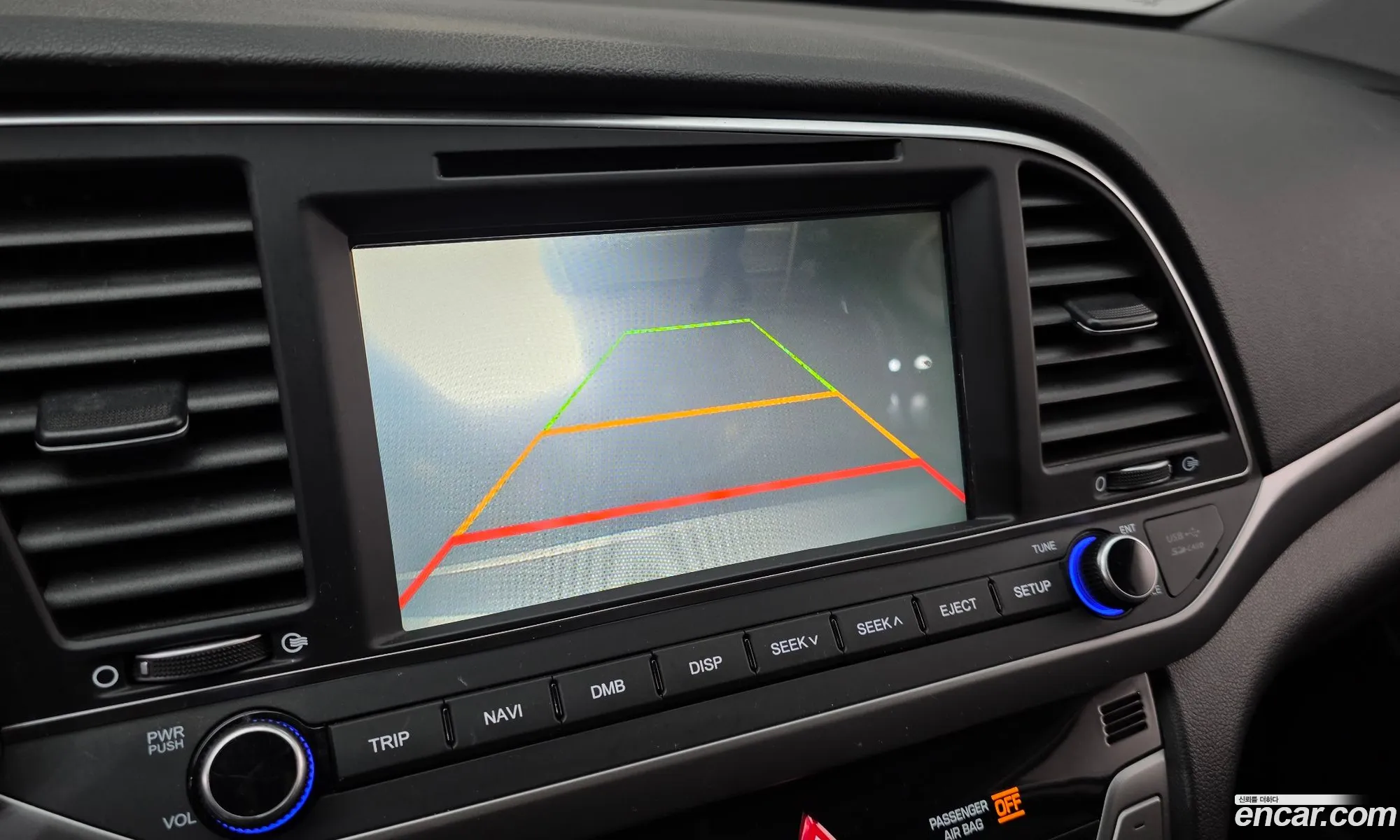 Hyundai Elantra AD 2016 — 16