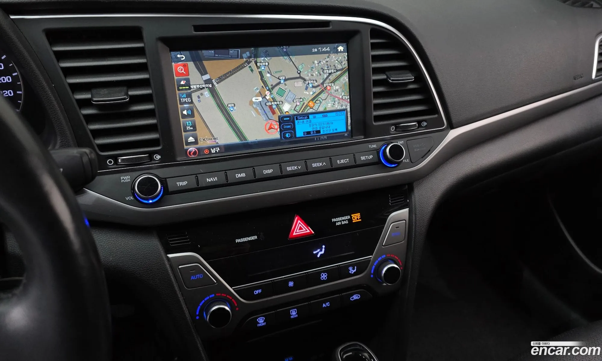 Hyundai Elantra AD 2016 — 13