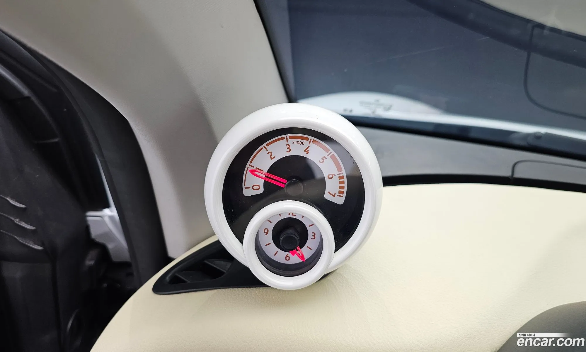 Smart Fortwo Cabrio 2017 KL90F3A8GHZ100002 — 10