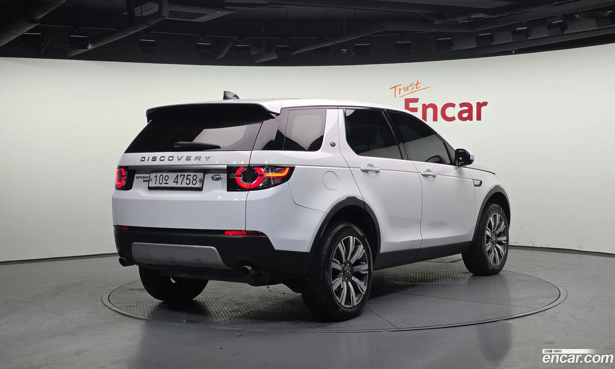 Land Rover Discovery Sport 2019 — 11